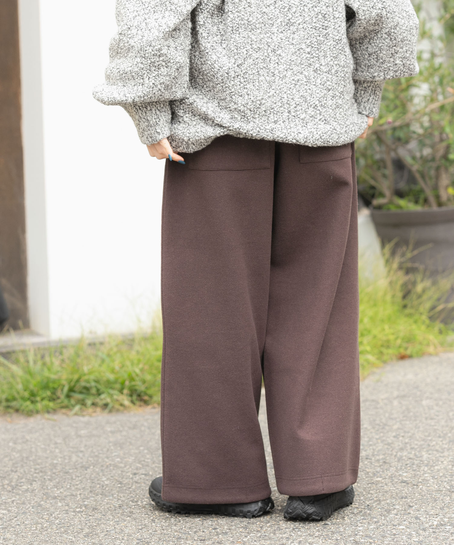 ブラウン