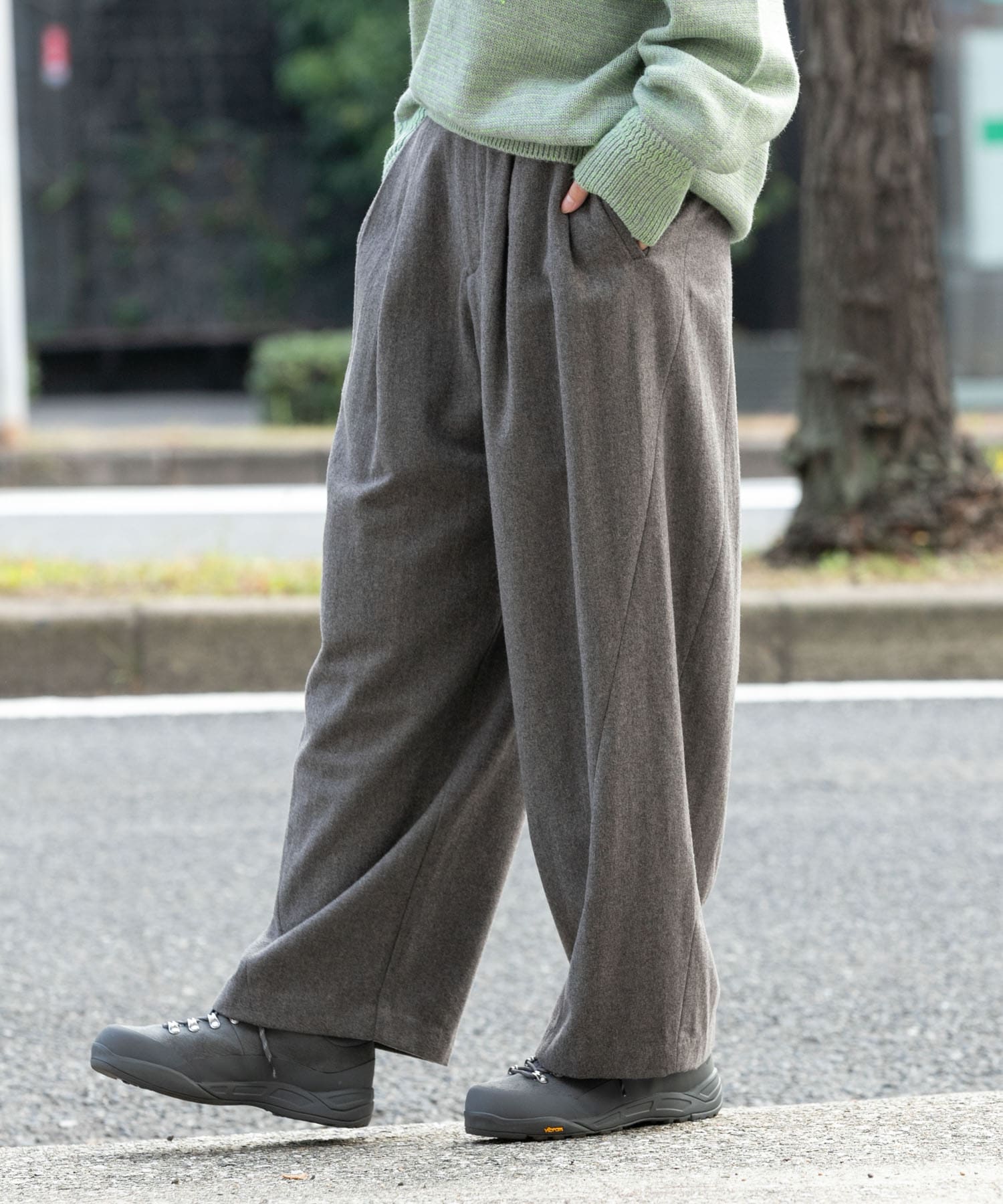 モカグレー