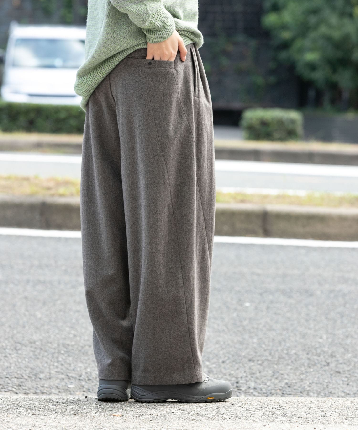 モカグレー
