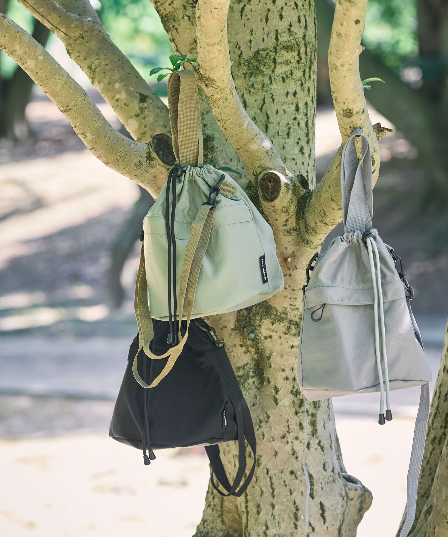 KHAKI