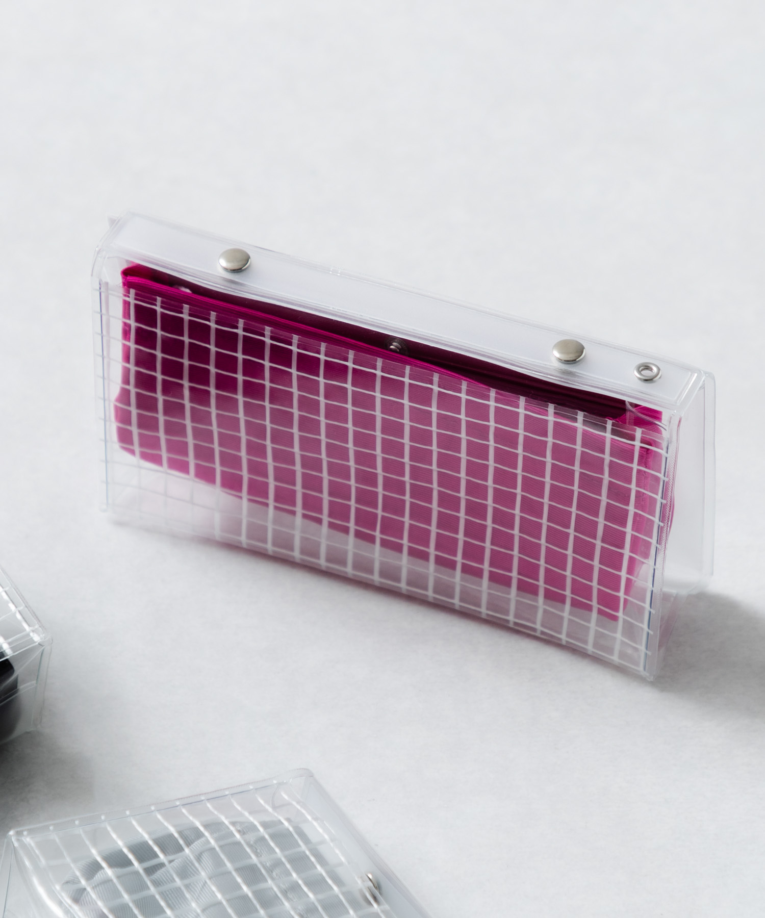 TINY GARDEN PRODUCTS　マルチユーストラベルクリアポーチ