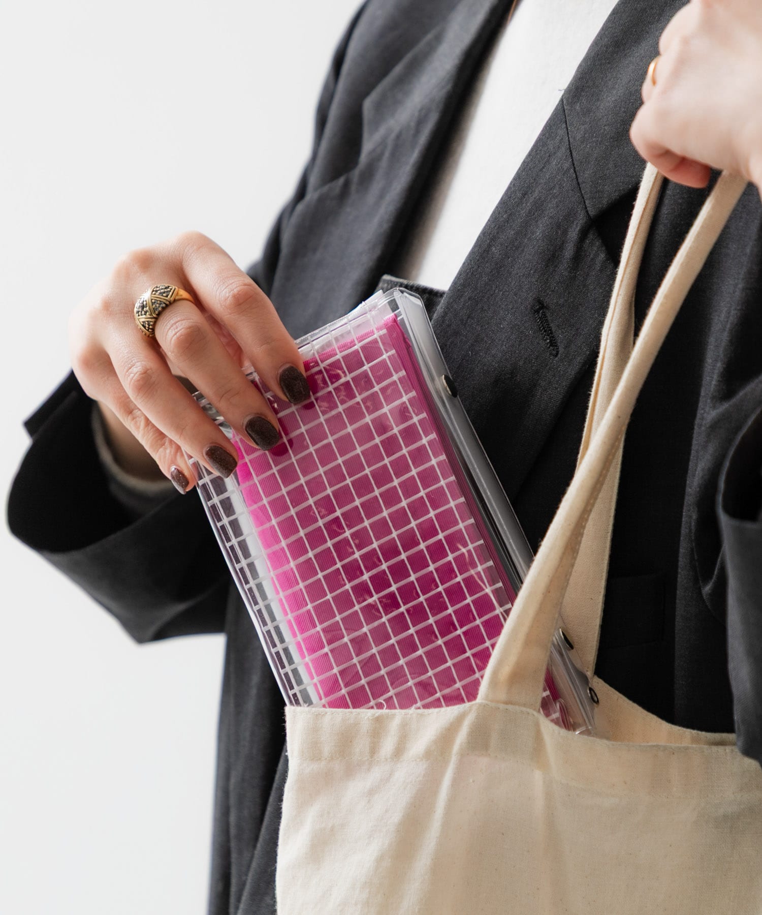 TINY GARDEN PRODUCTS　マルチユーストラベルクリアポーチ PINK One