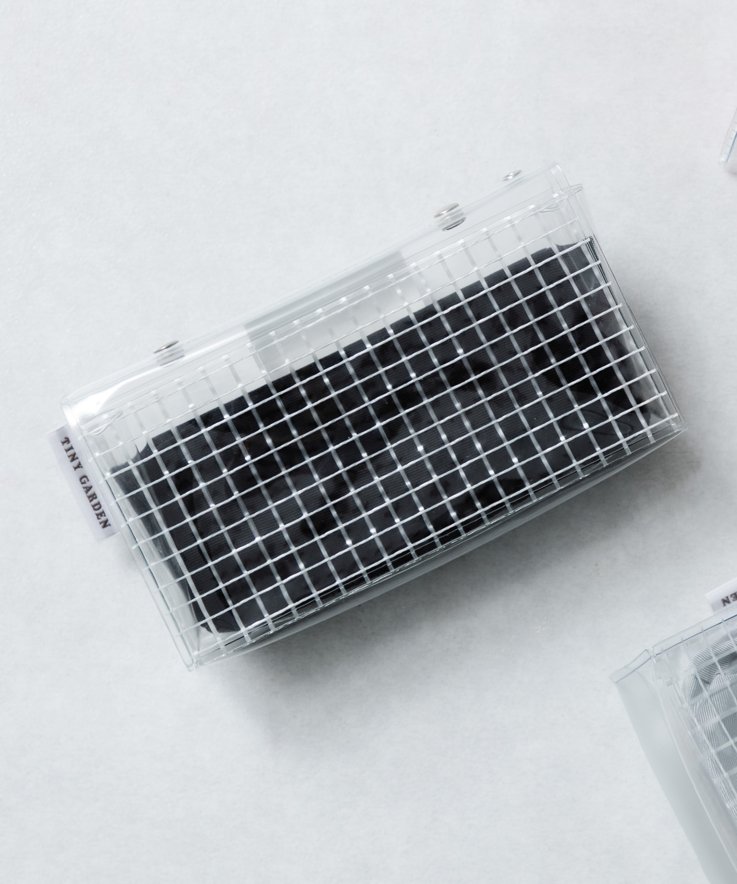 TINY GARDEN PRODUCTS　マルチユーストラベルクリアポーチ BLACK One