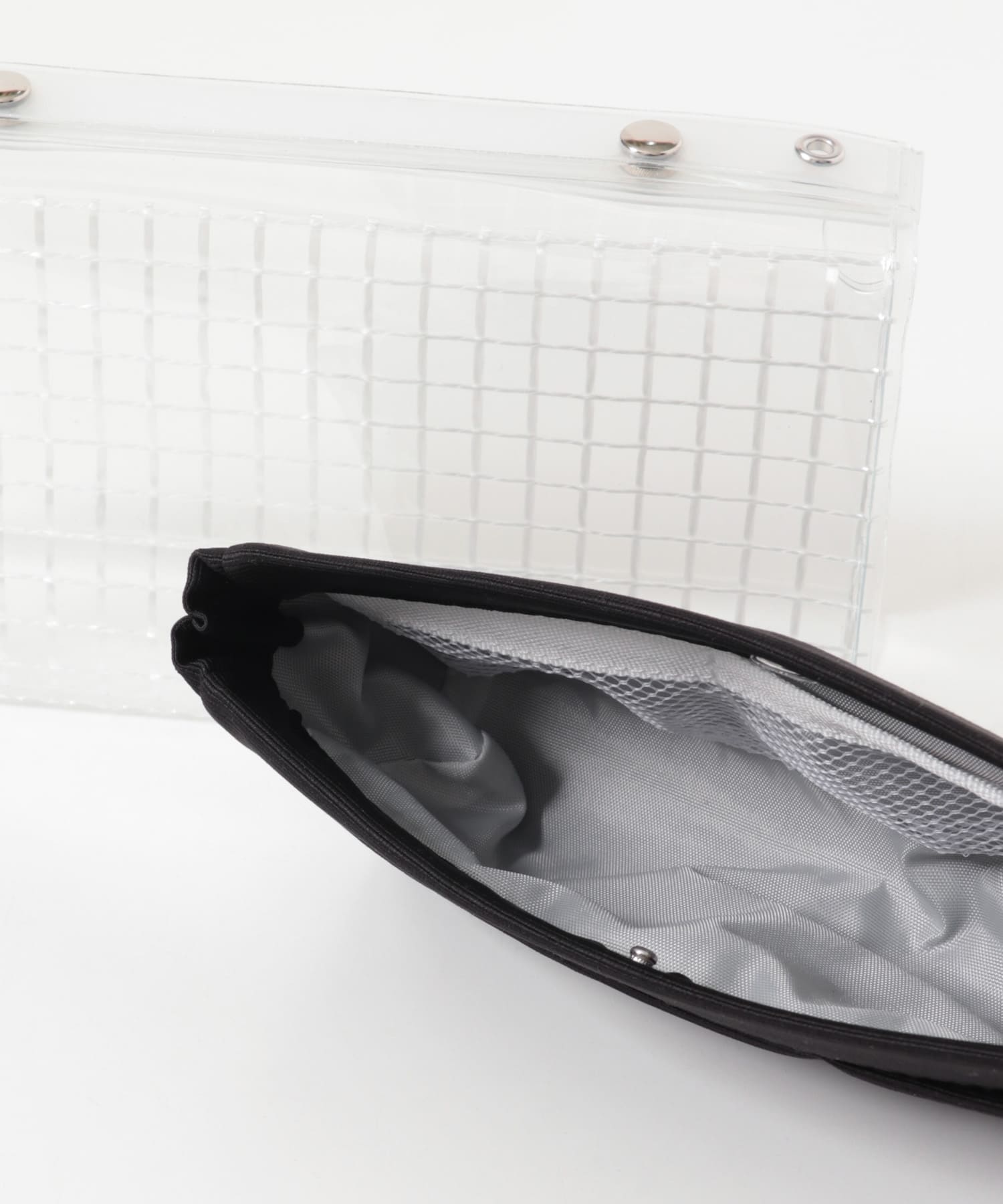 TINY GARDEN PRODUCTS　マルチユーストラベルクリアポーチ BLACK One