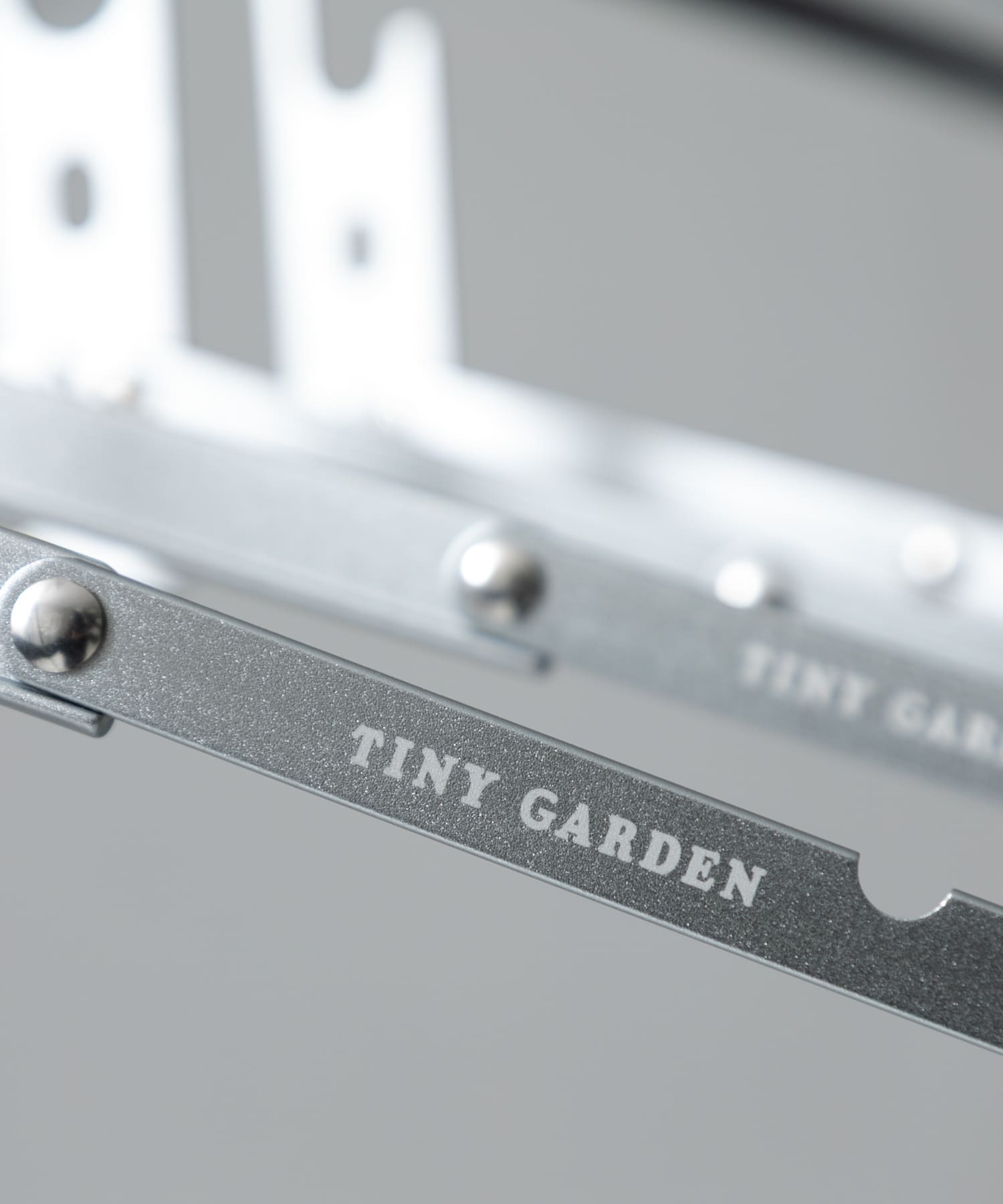 TINY GARDEN PRODUCTS　トラベルフォールディングハンガー 2pcs GRAY One