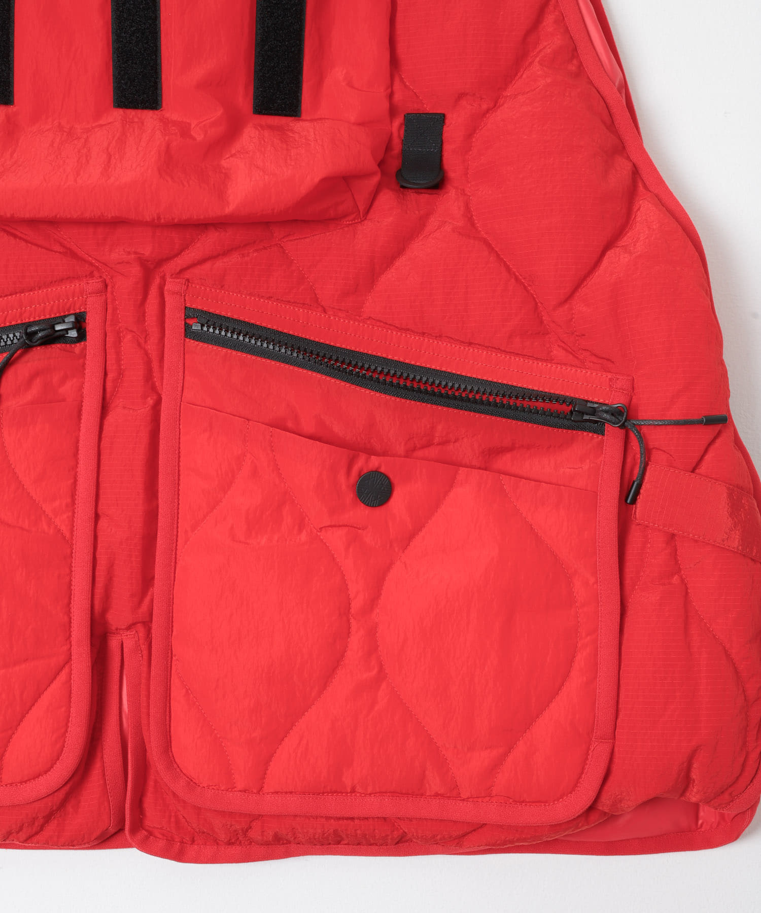 WHITE MOUNTAINEERING　QUILTING DOWN VEST RED 2