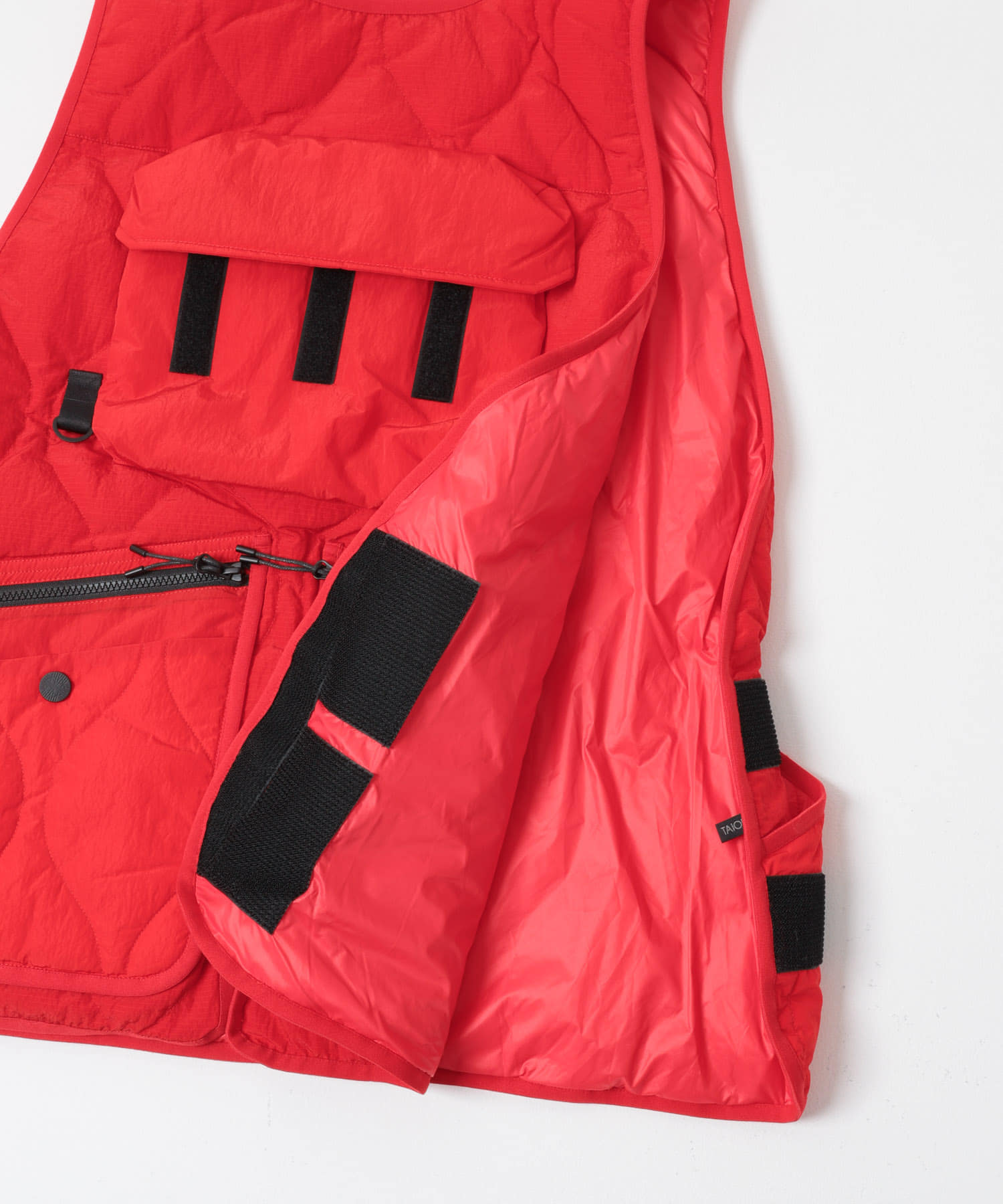 WHITE MOUNTAINEERING　QUILTING DOWN VEST RED 2