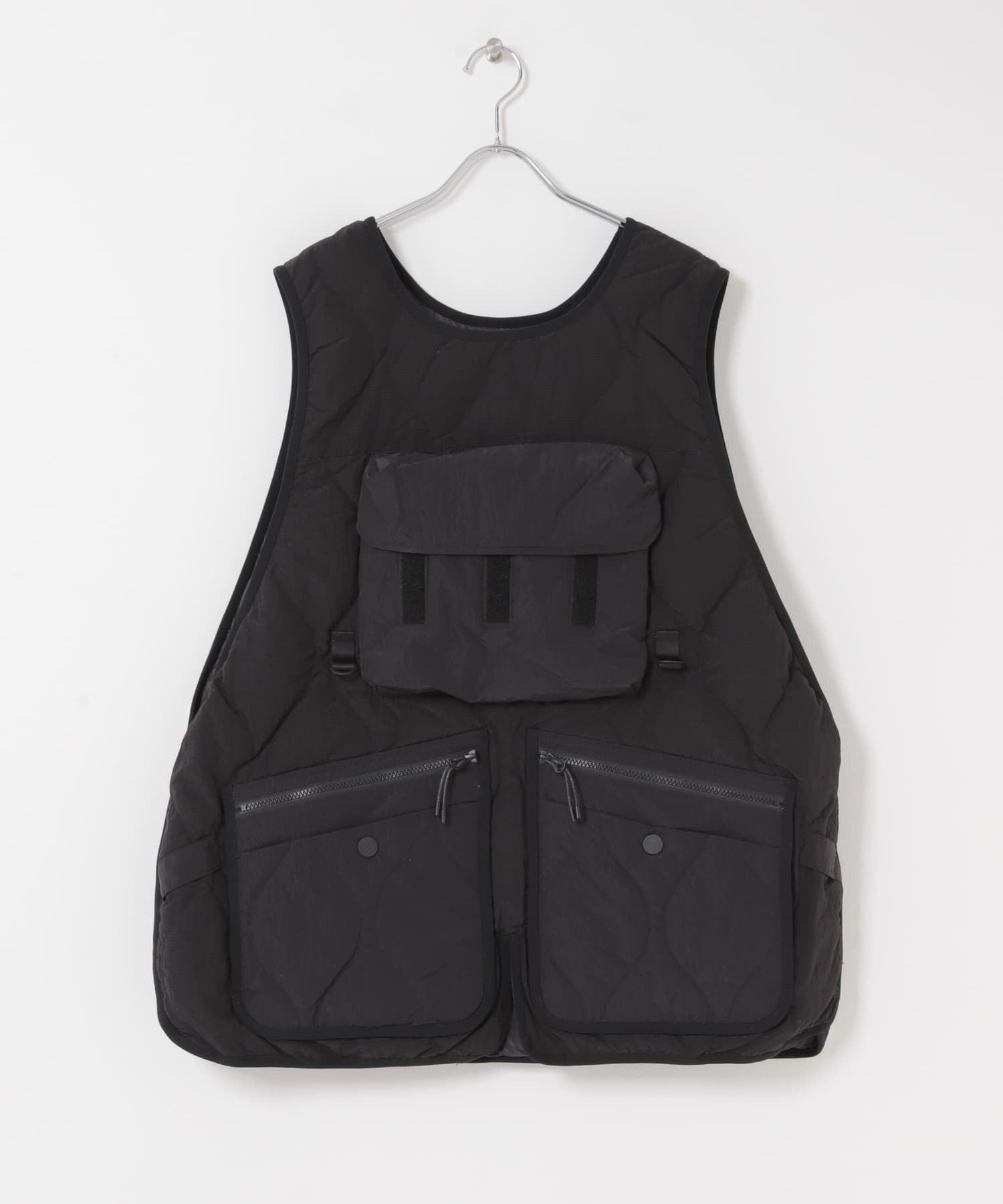 WHITE MOUNTAINEERING　QUILTING DOWN VEST BLACK 2