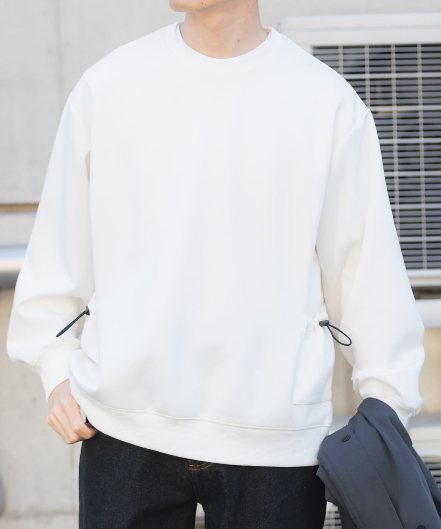 サイドストレージダンボールプルオーバー