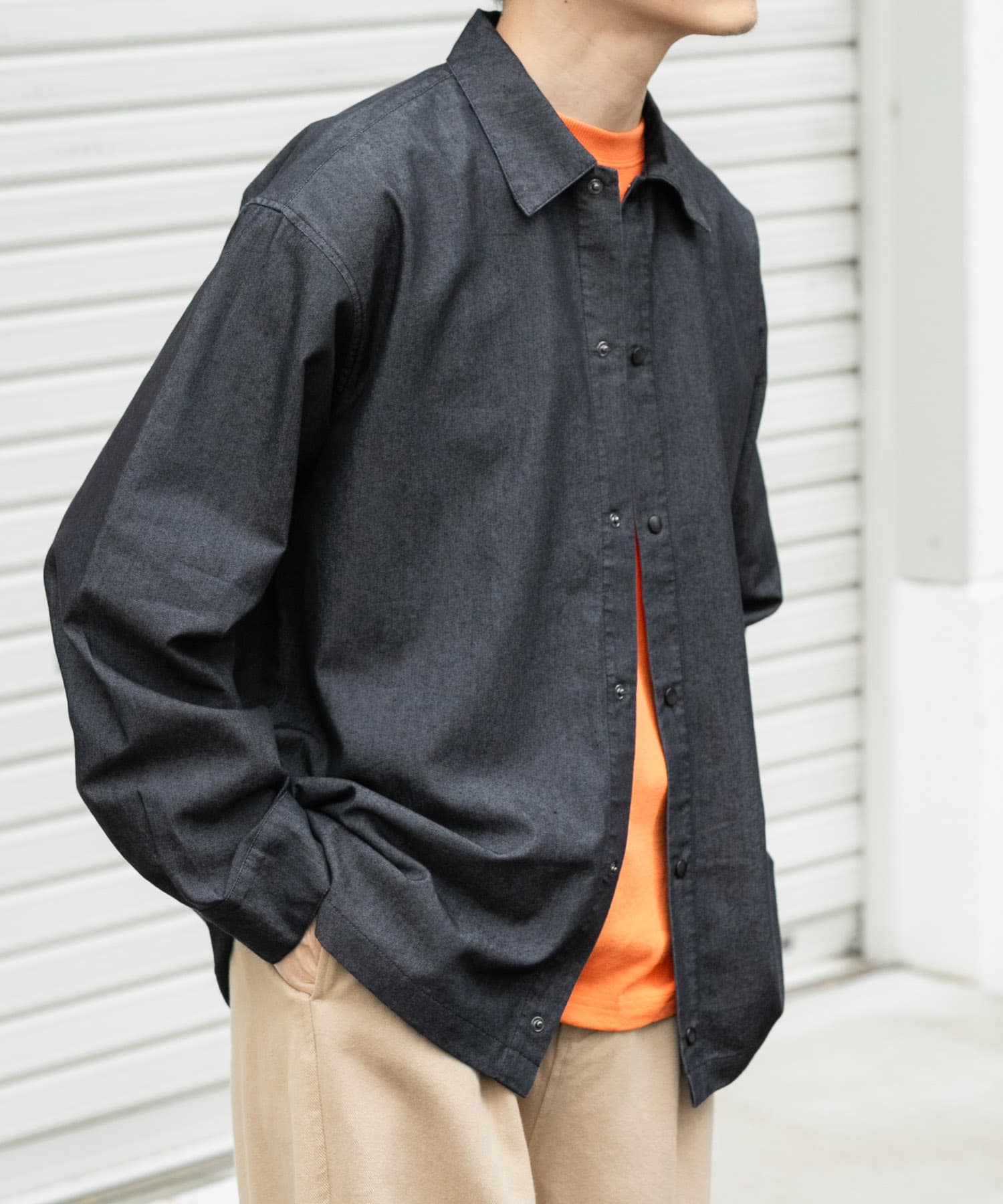 スナップボタンデニムレギュラーカラーシャツ