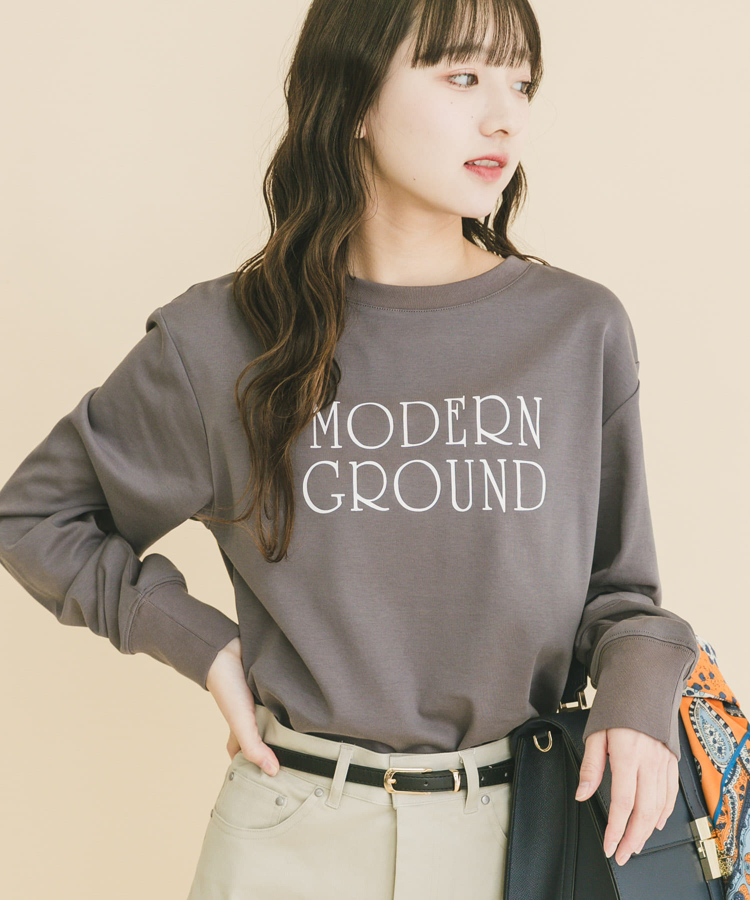 ロゴプリントロンTシャツ