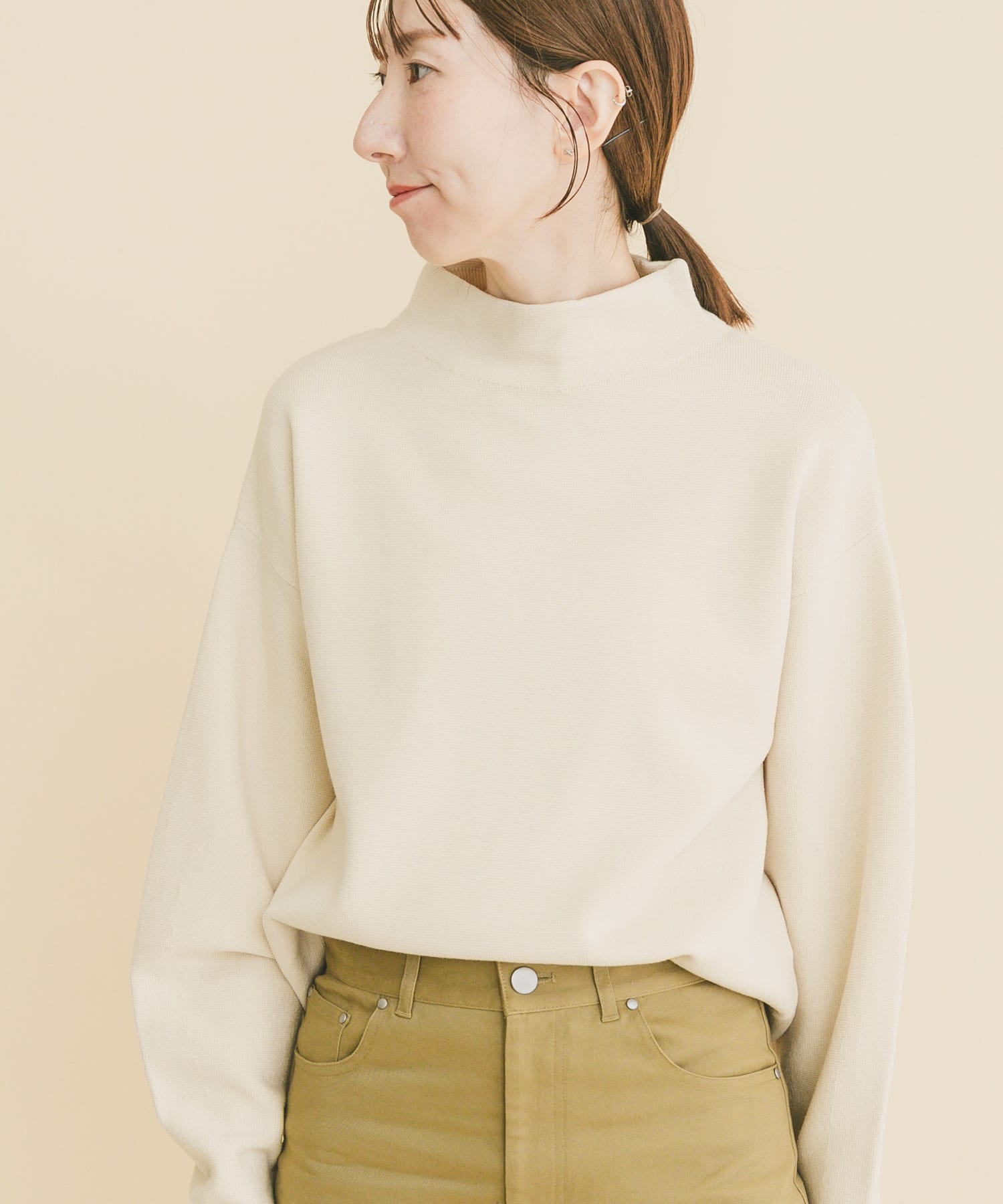 ボトルネックニットプルオーバー