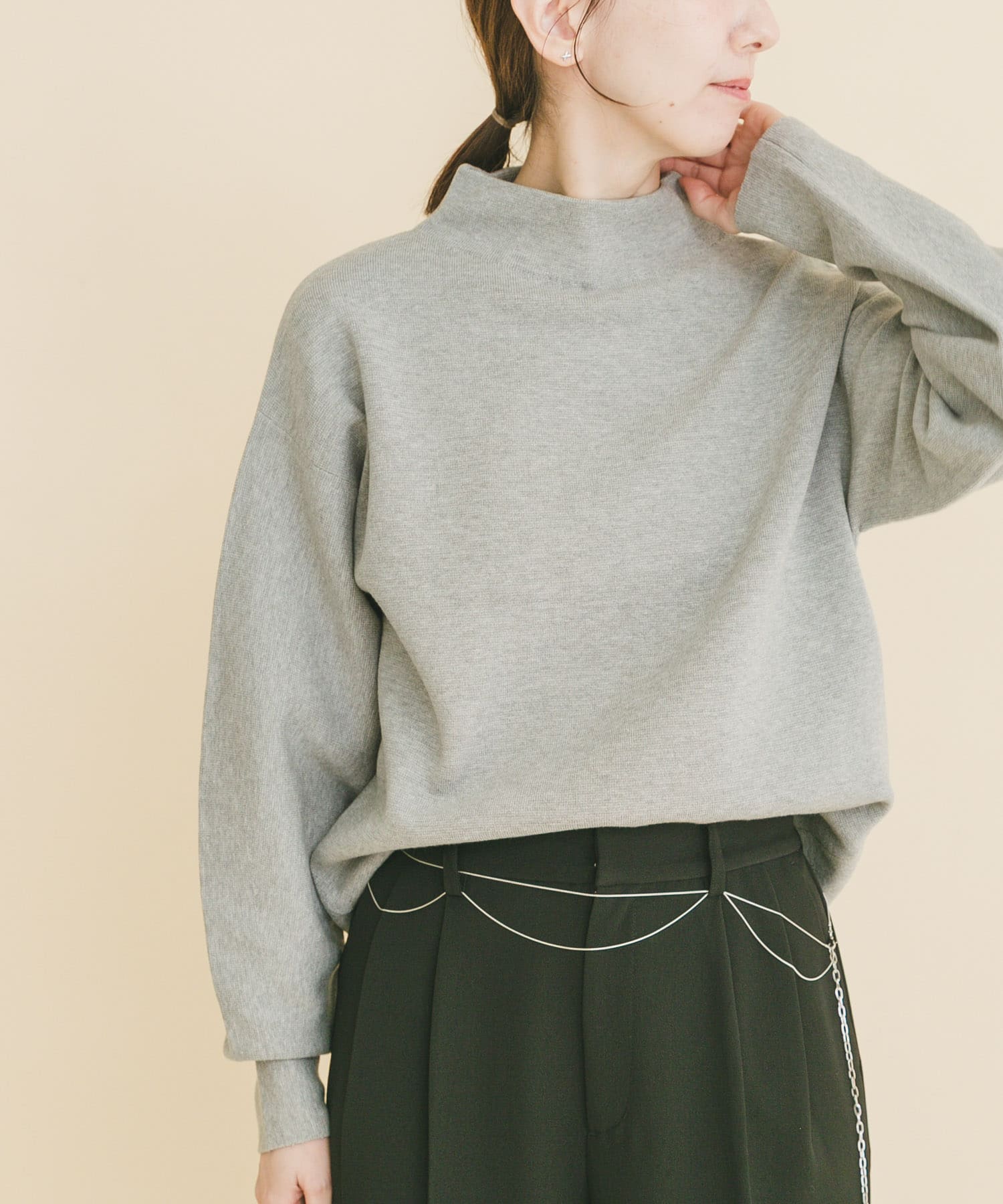 ボトルネックニットプルオーバー