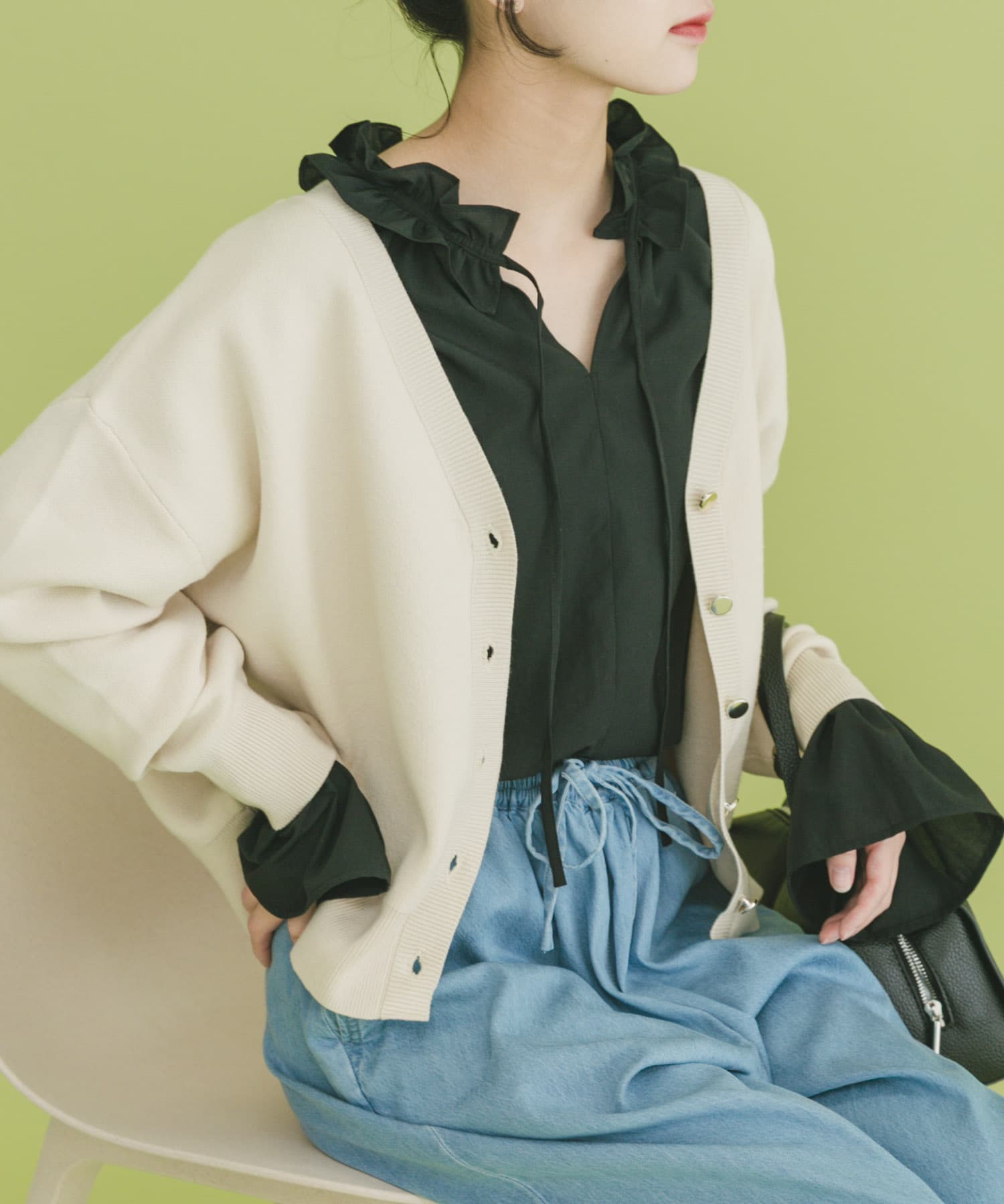 スウェットライクVネックカーデ