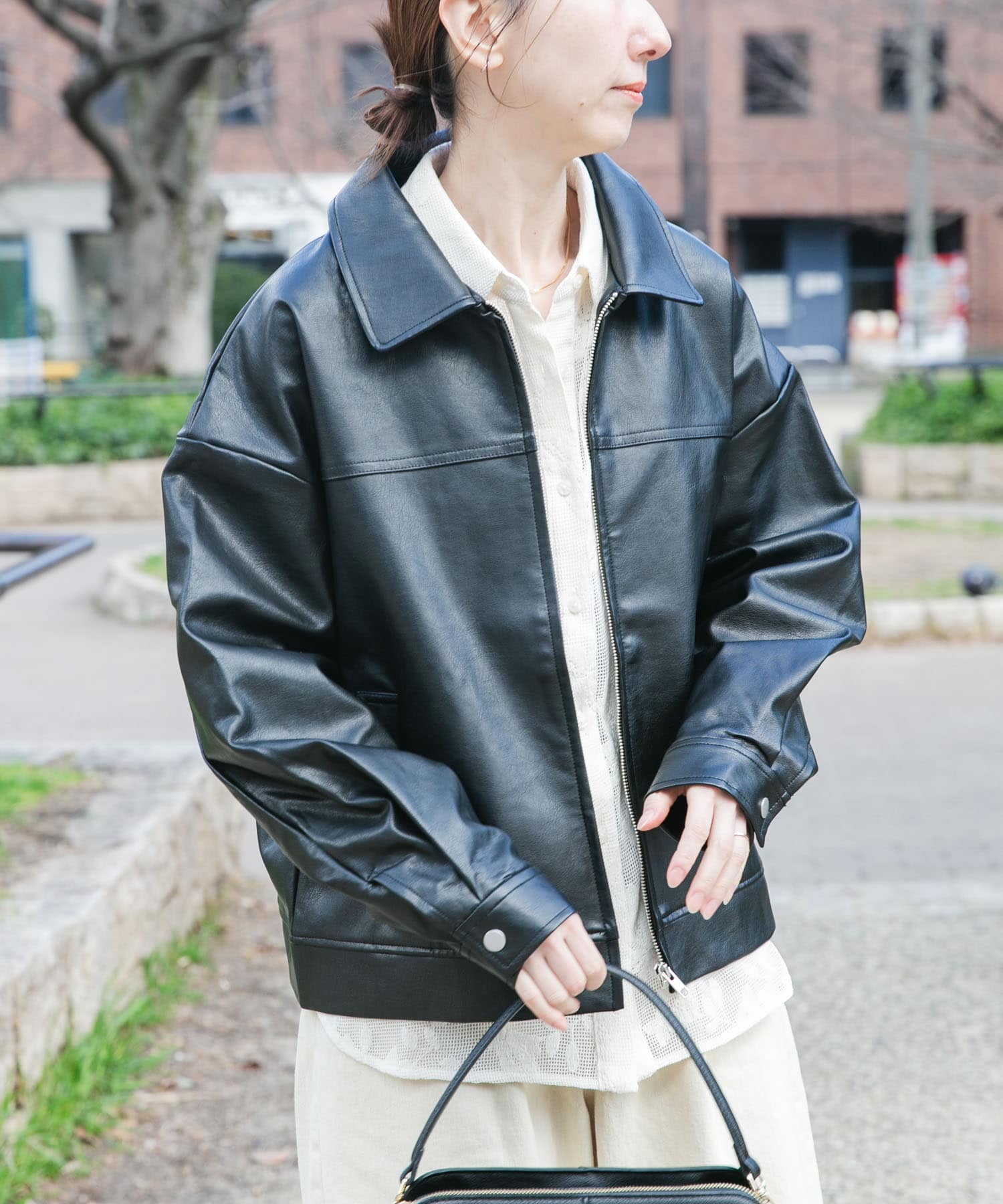 フェイクレザーZIPUPブルゾン