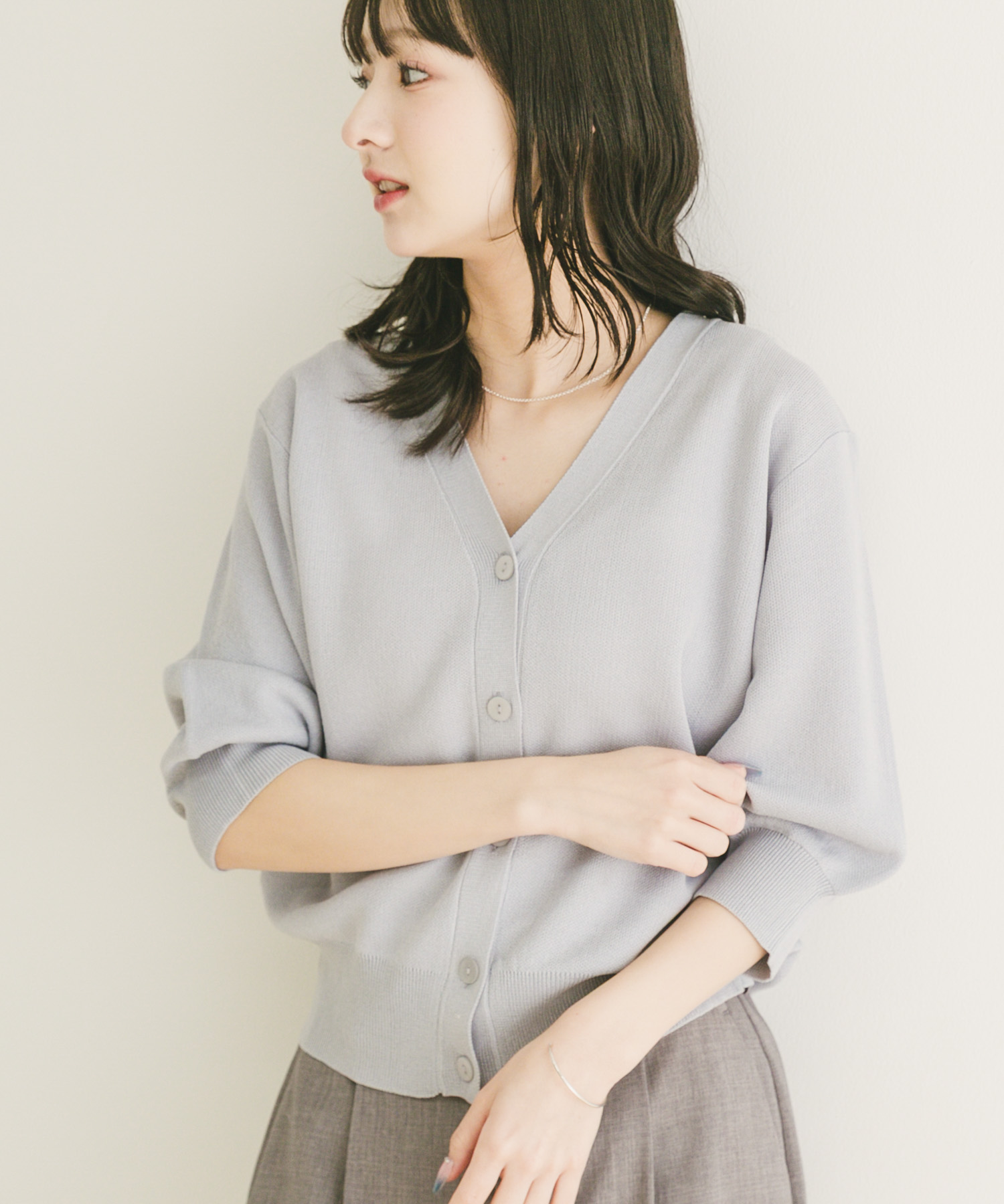 Vネックハーフスリーブニットカーディガン