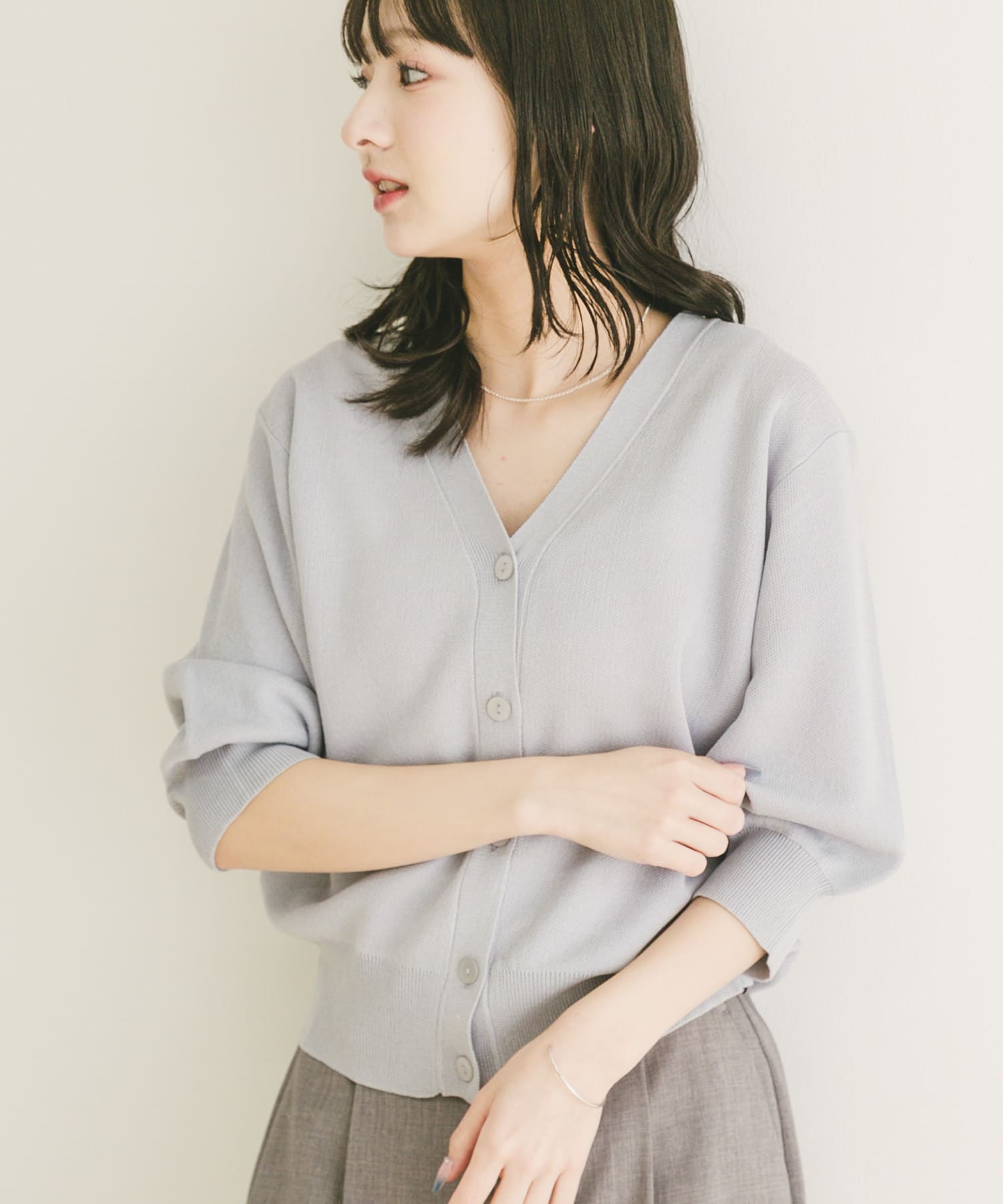 Vネックハーフスリーブニットカーディガン