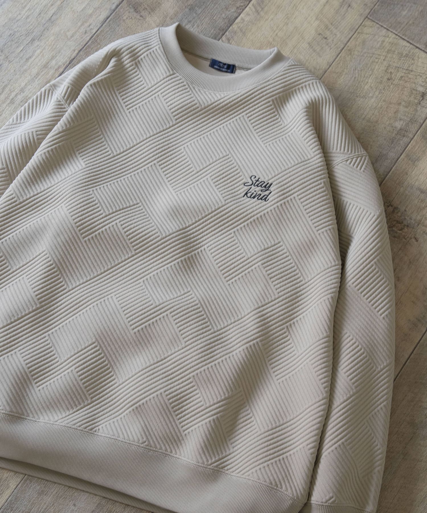 刺繍ジャカードロングスリーブカットソー