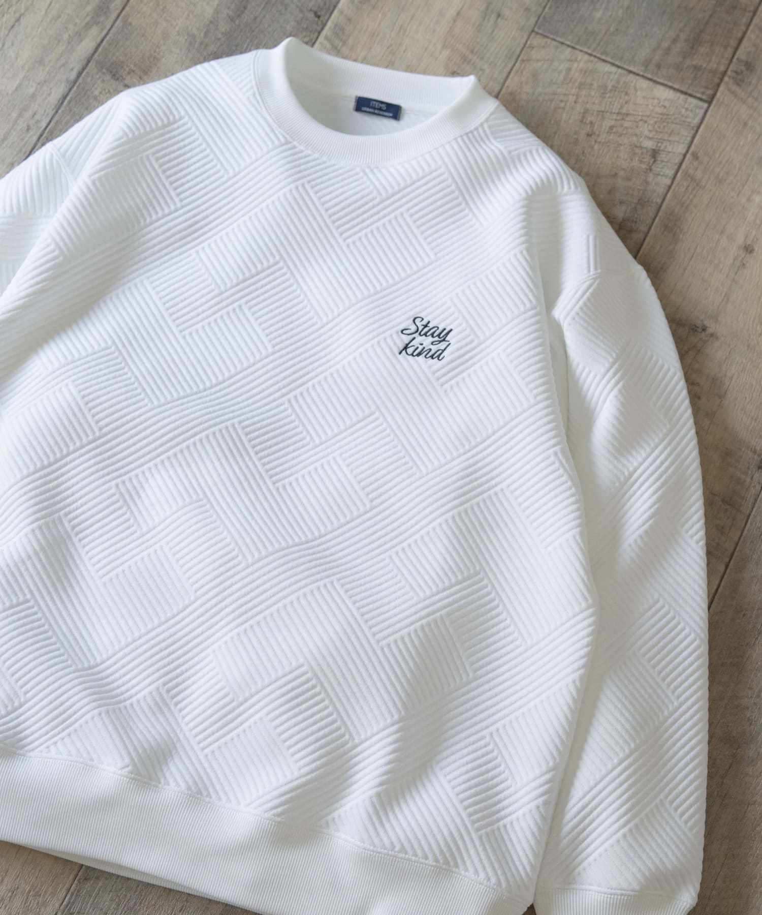 刺繍ジャカードロングスリーブカットソー