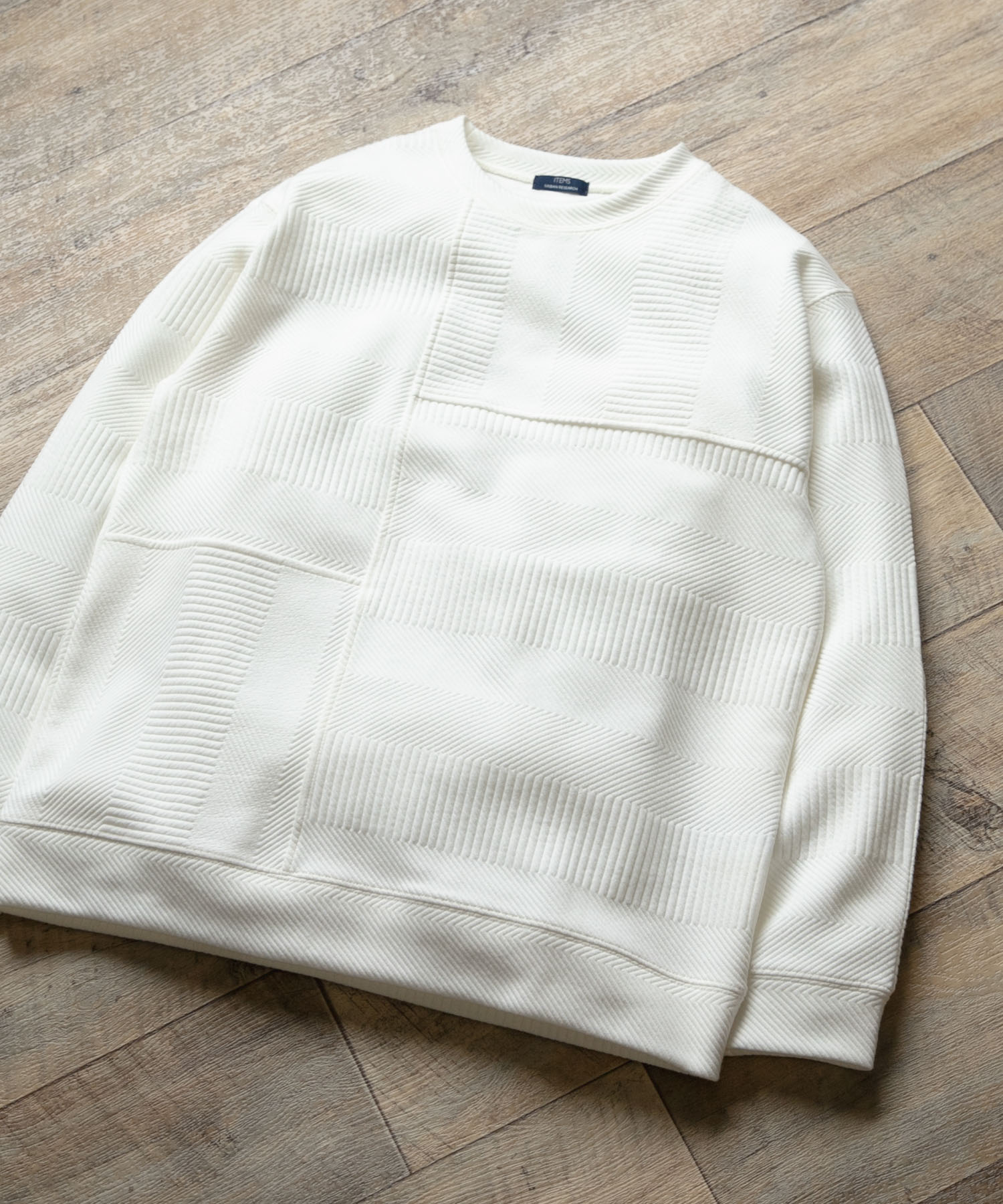 キリカエ ジャカード クルーネックtops WHT M