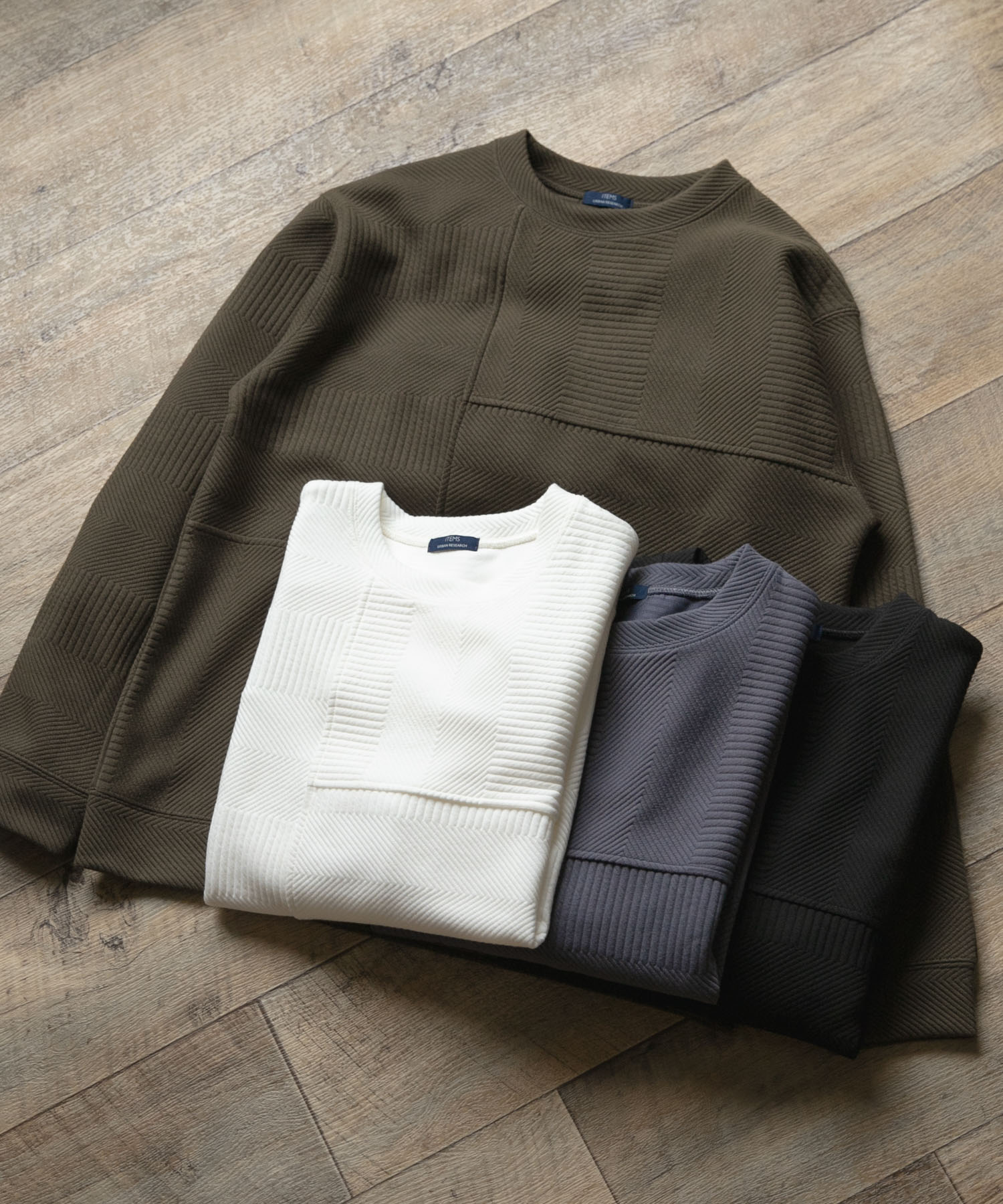 キリカエ ジャカード クルーネックtops OLV M