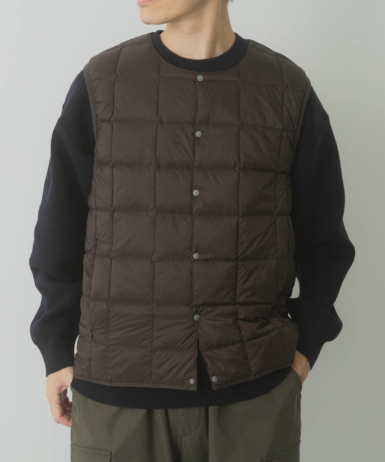 TAION　CrewNeck Button Down Vest
