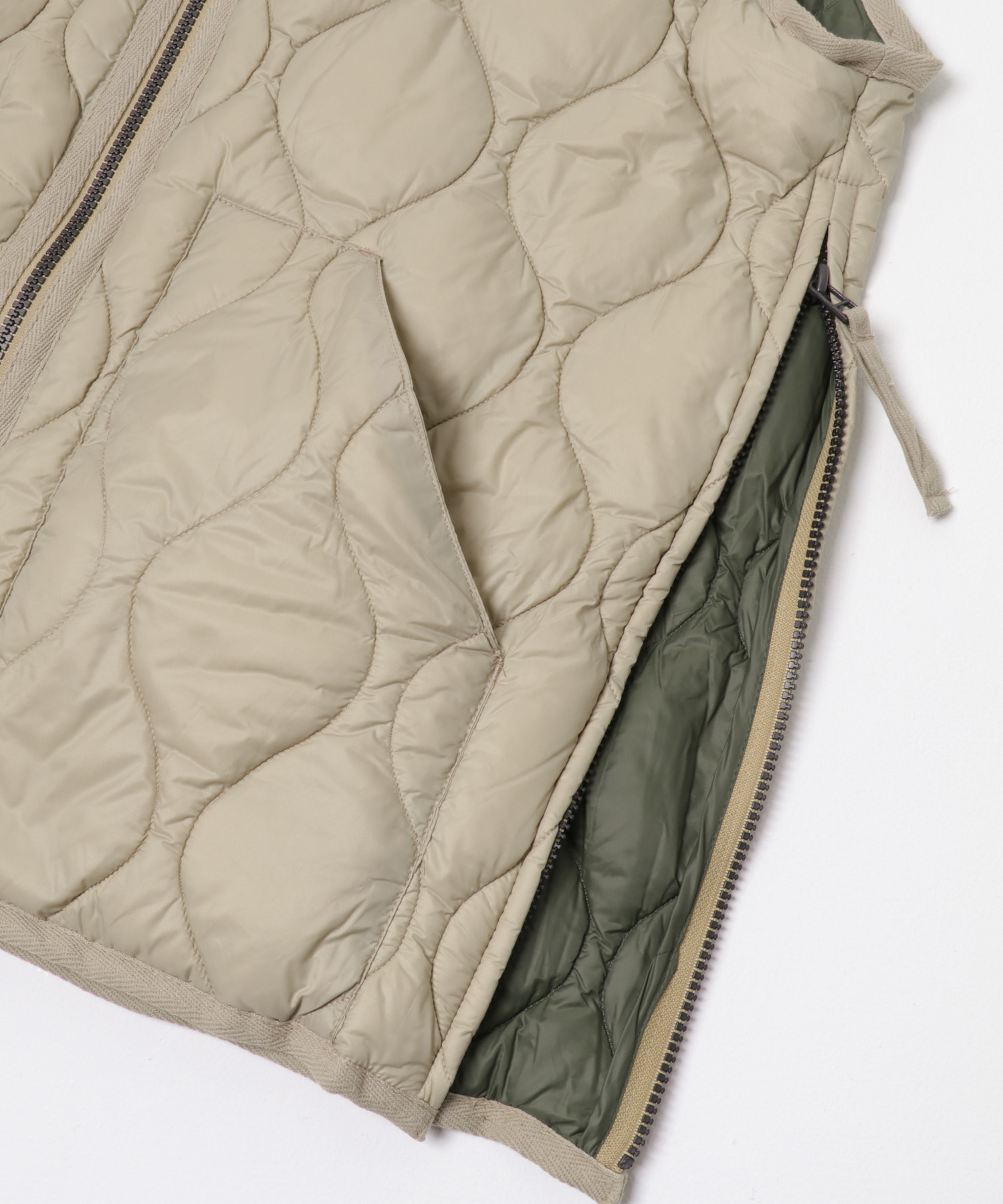 G.BEIGE