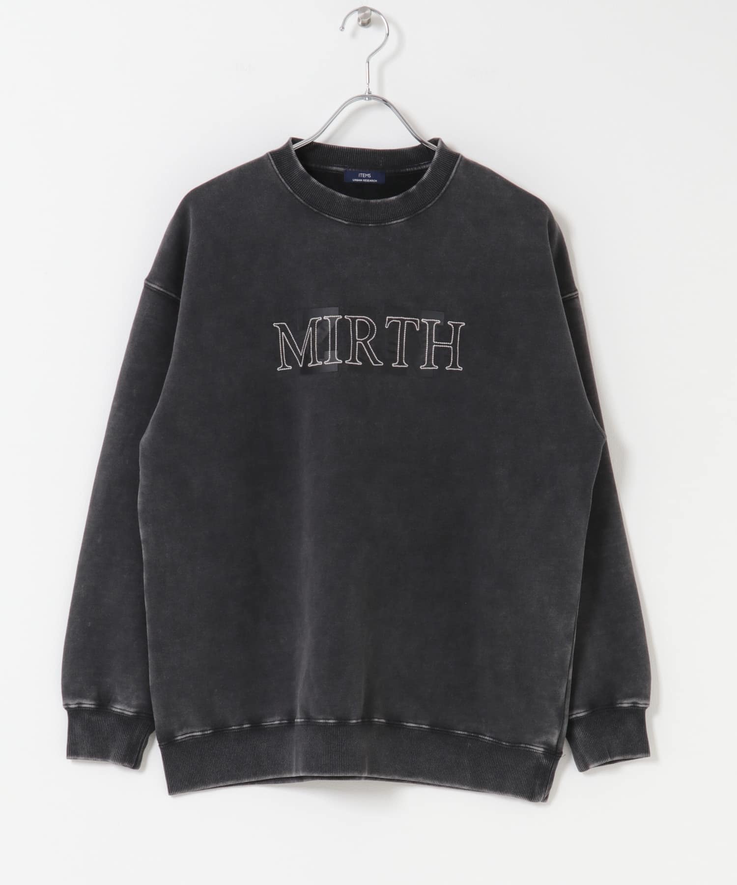 パウダー加工 裏起毛スウェットプルオーバー LETTERED M