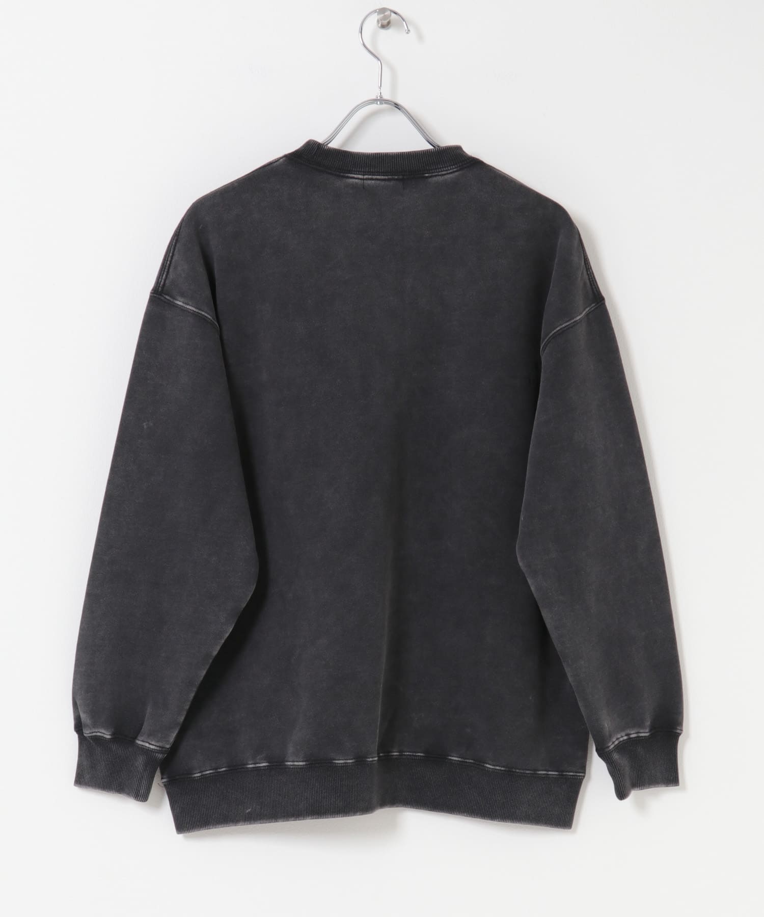 パウダー加工 裏起毛スウェットプルオーバー LETTERED M