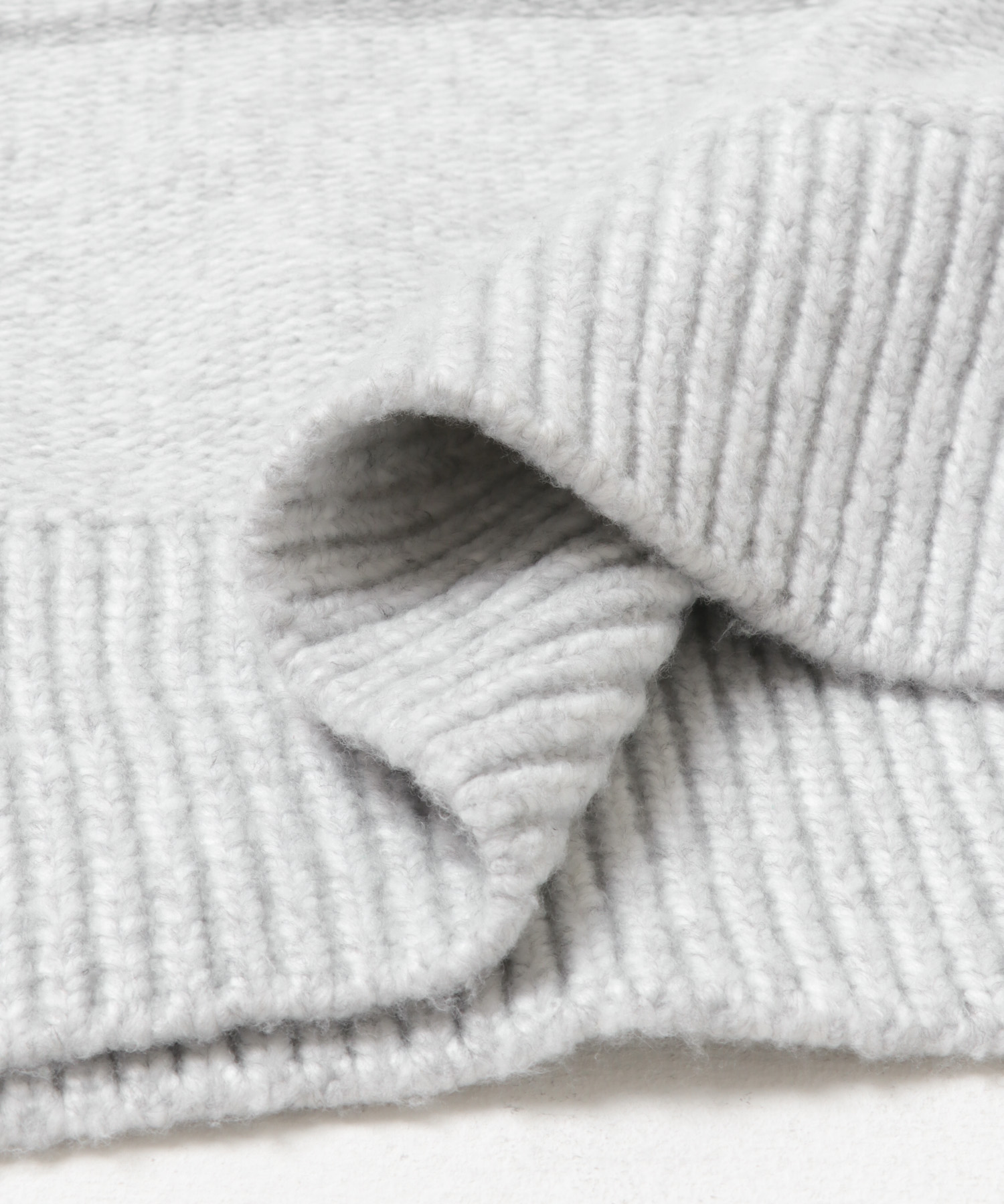 リサイクルヤーン グラデーションニット GRY M