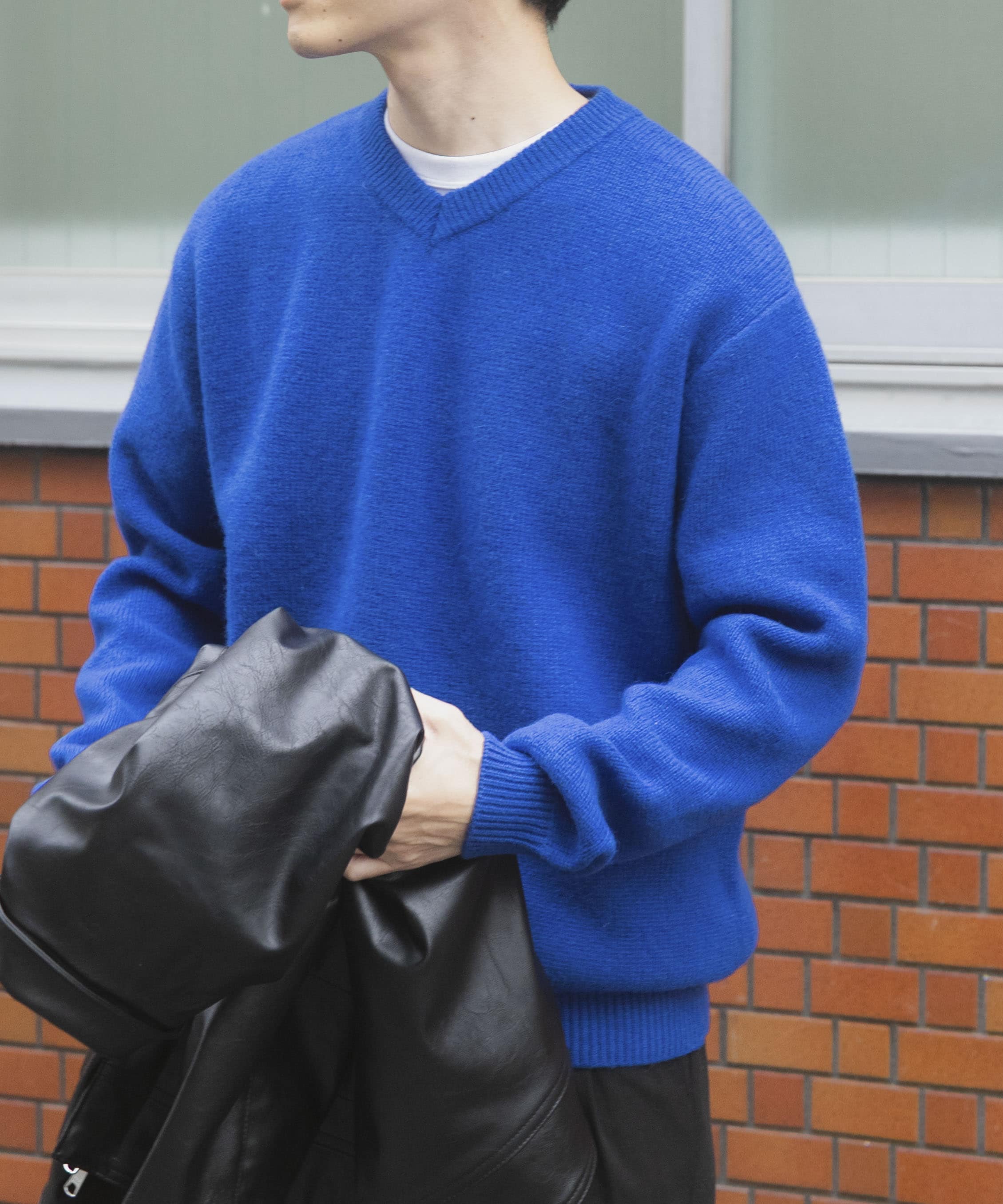 タスマニア メリノウール100 Vネックニット