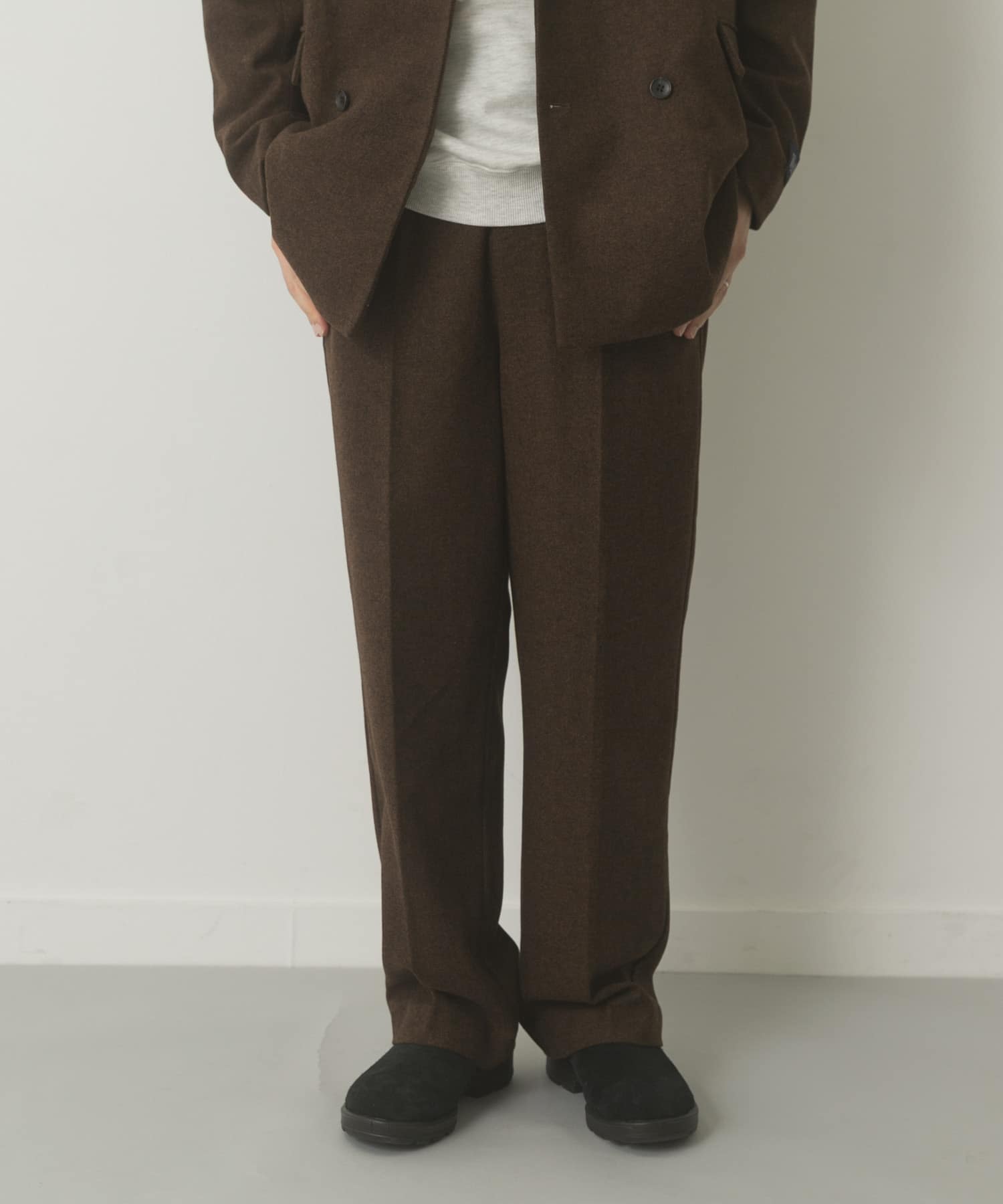 ウール混テーパードパンツ