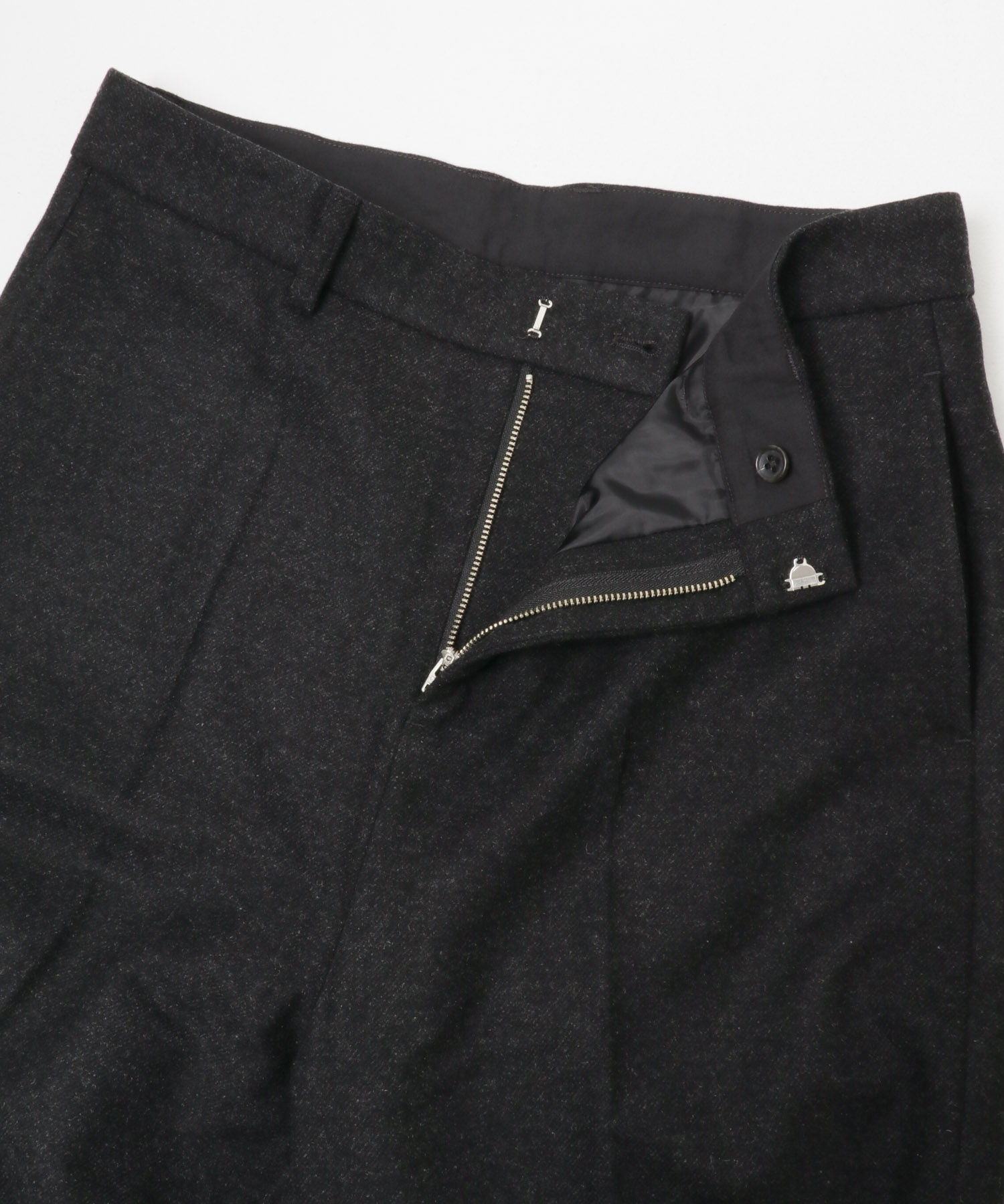 ウール混テーパードパンツ BLK M