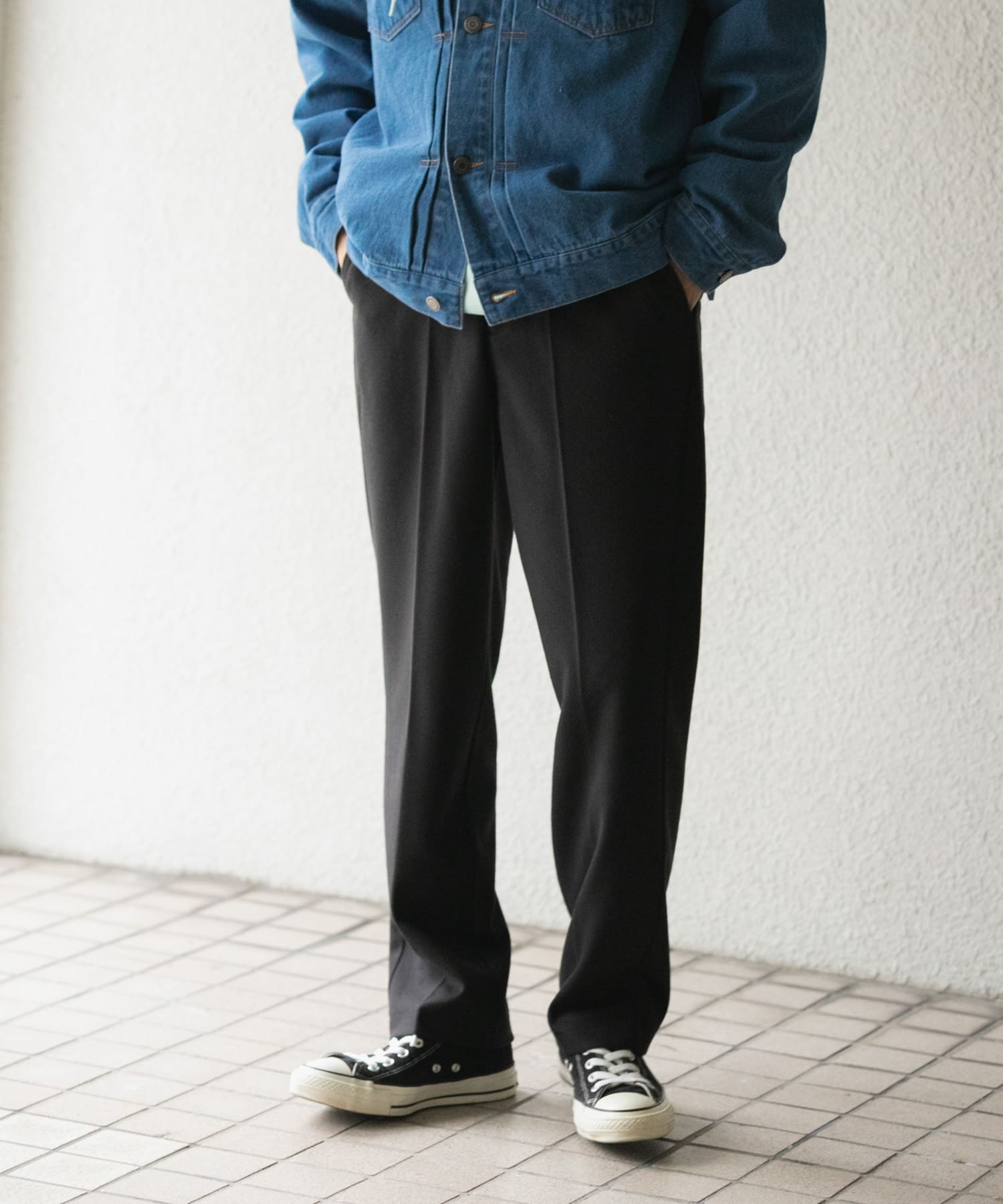 発熱機能 センタープレス スラックス