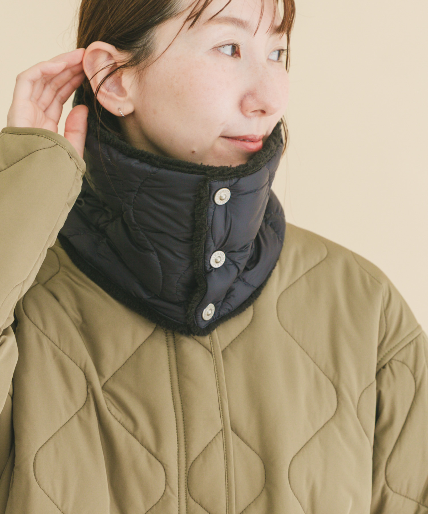 TAION　Reversible Down Neck Warmer