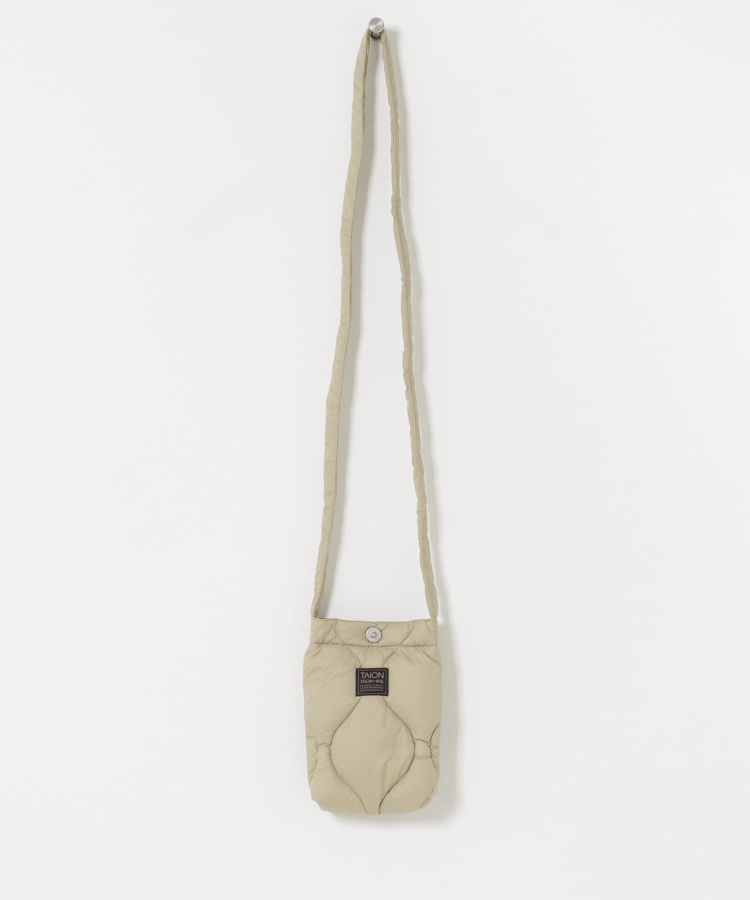 G.BEIGE