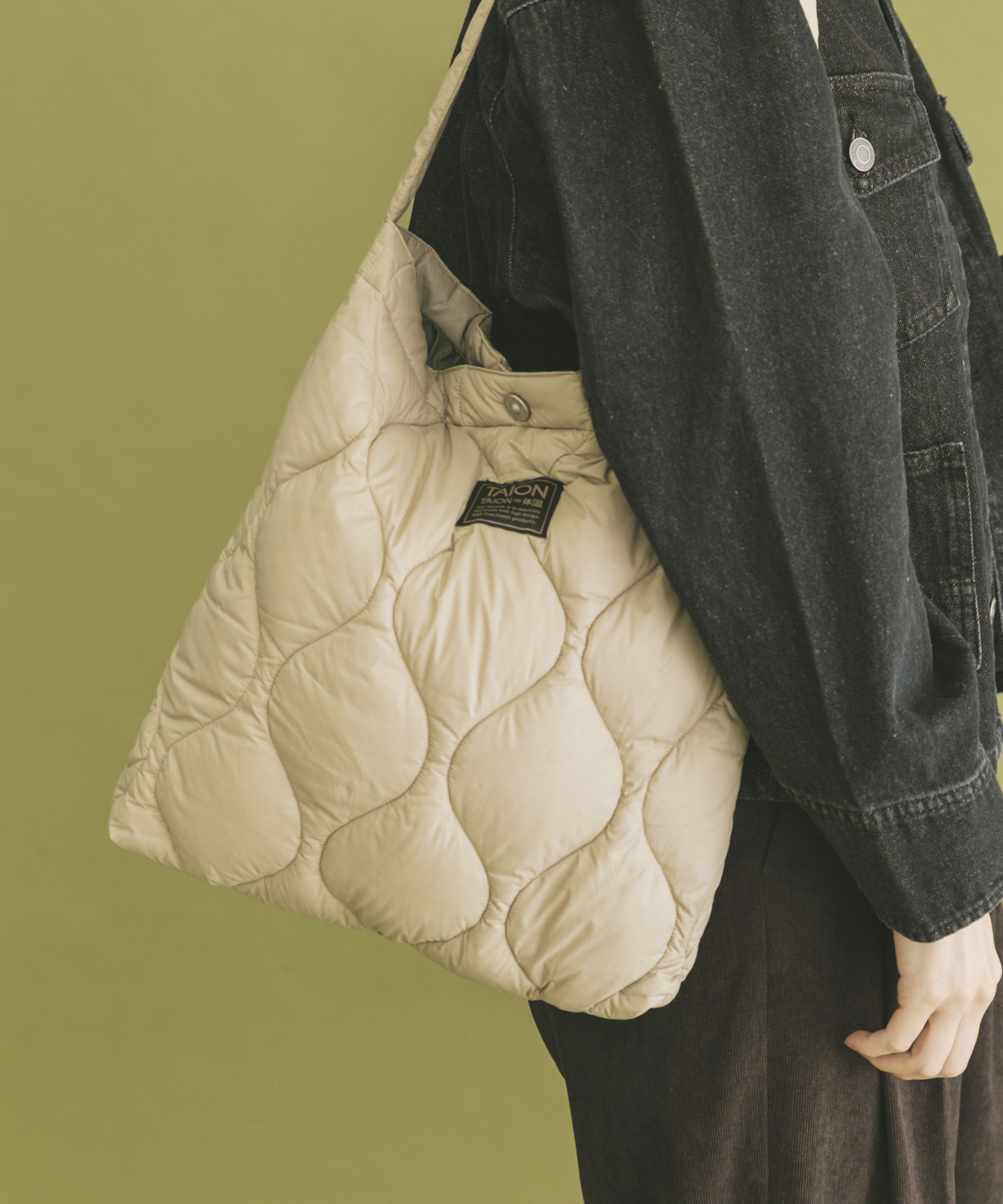 TAION Cross Body Down Bag -M