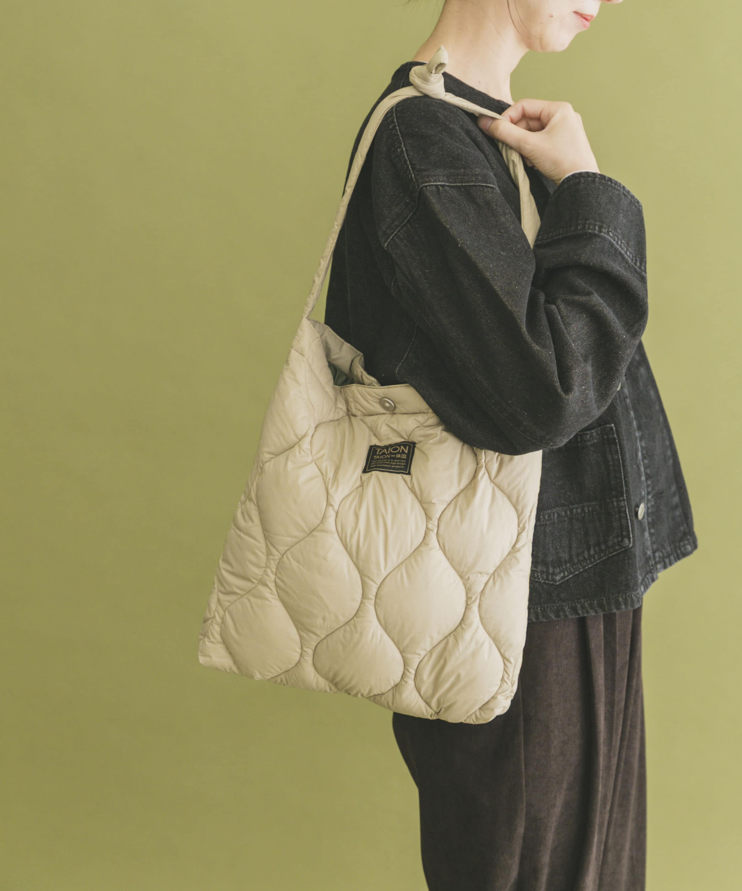 G.BEIGE