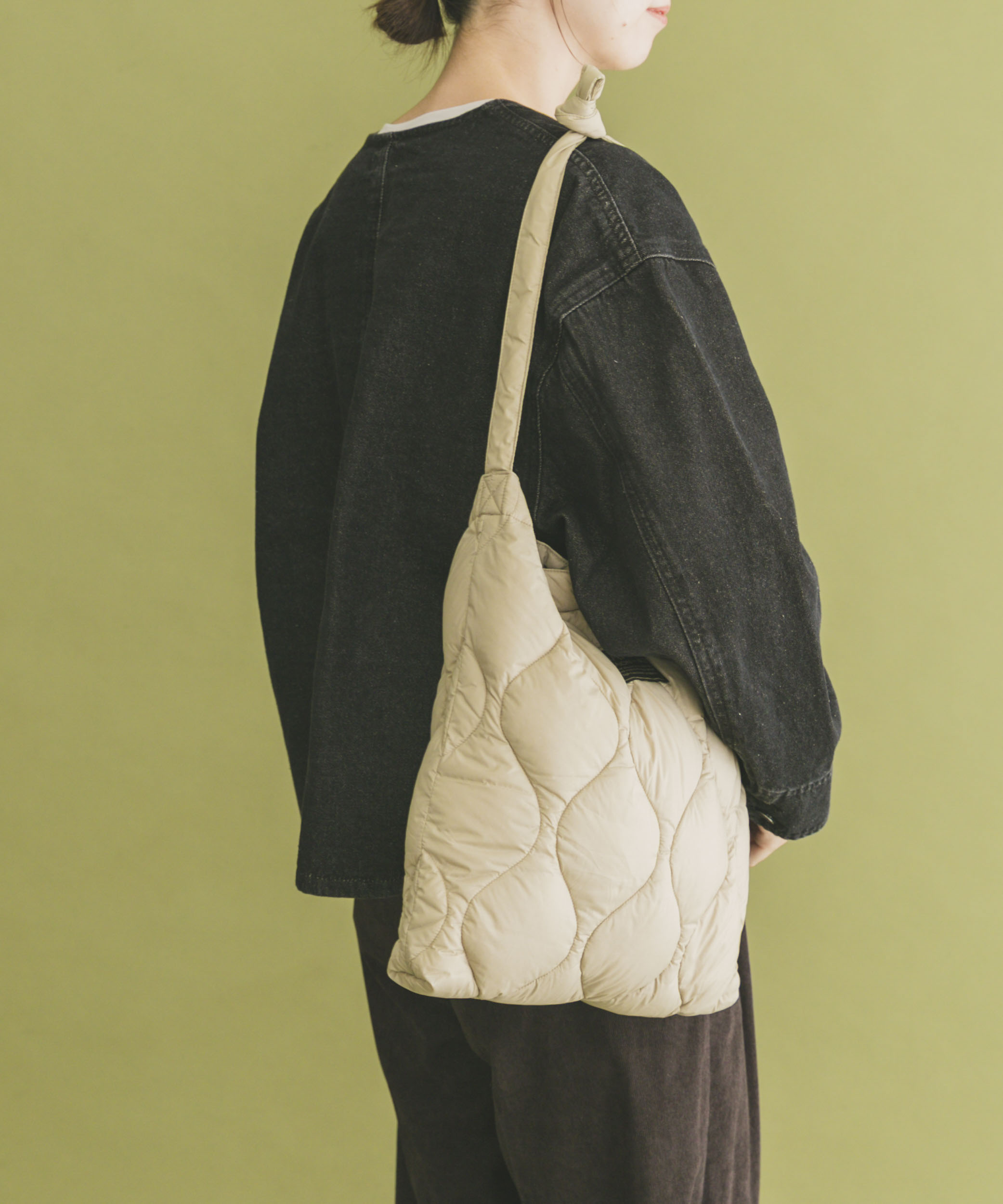 G.BEIGE