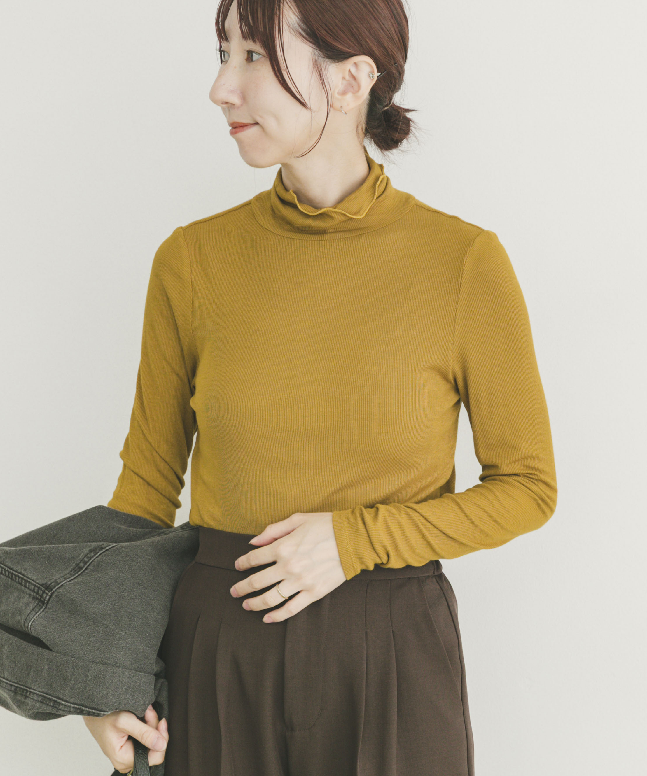リブタートルネックカットソー