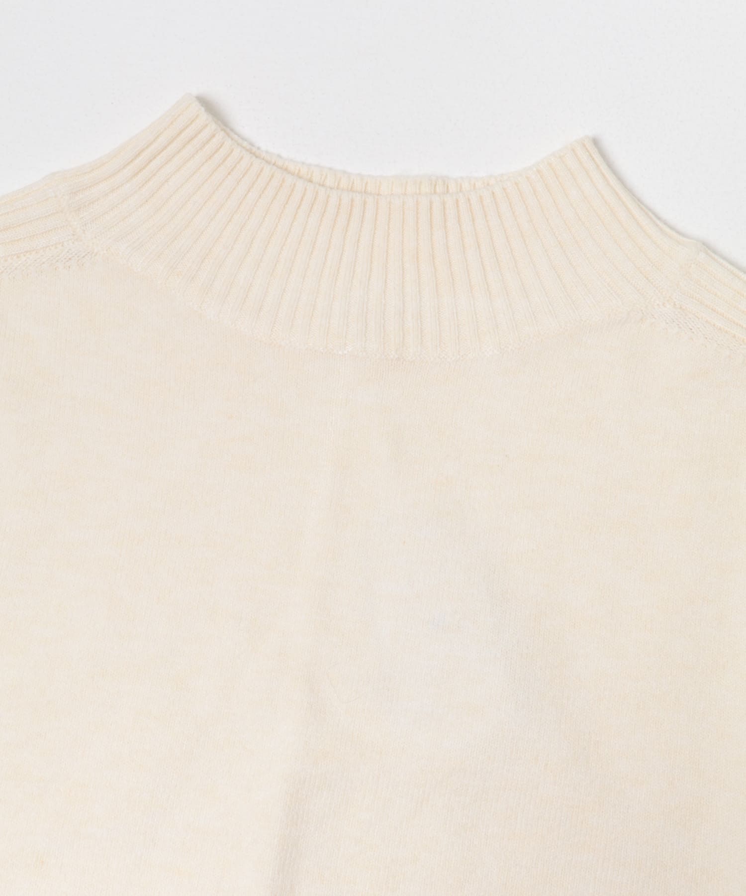 ショルダーリブハイネックニット WHT FREE