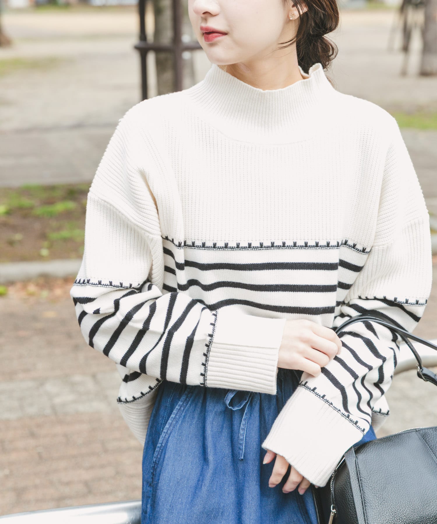 ハイネックステッチニット