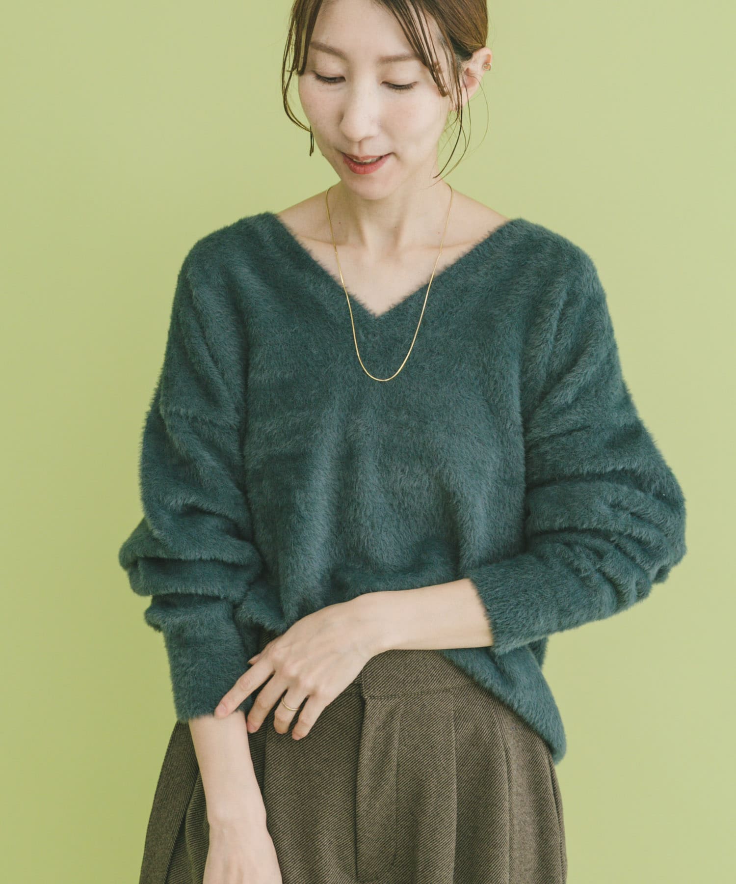 ミニシャギーVネックニット