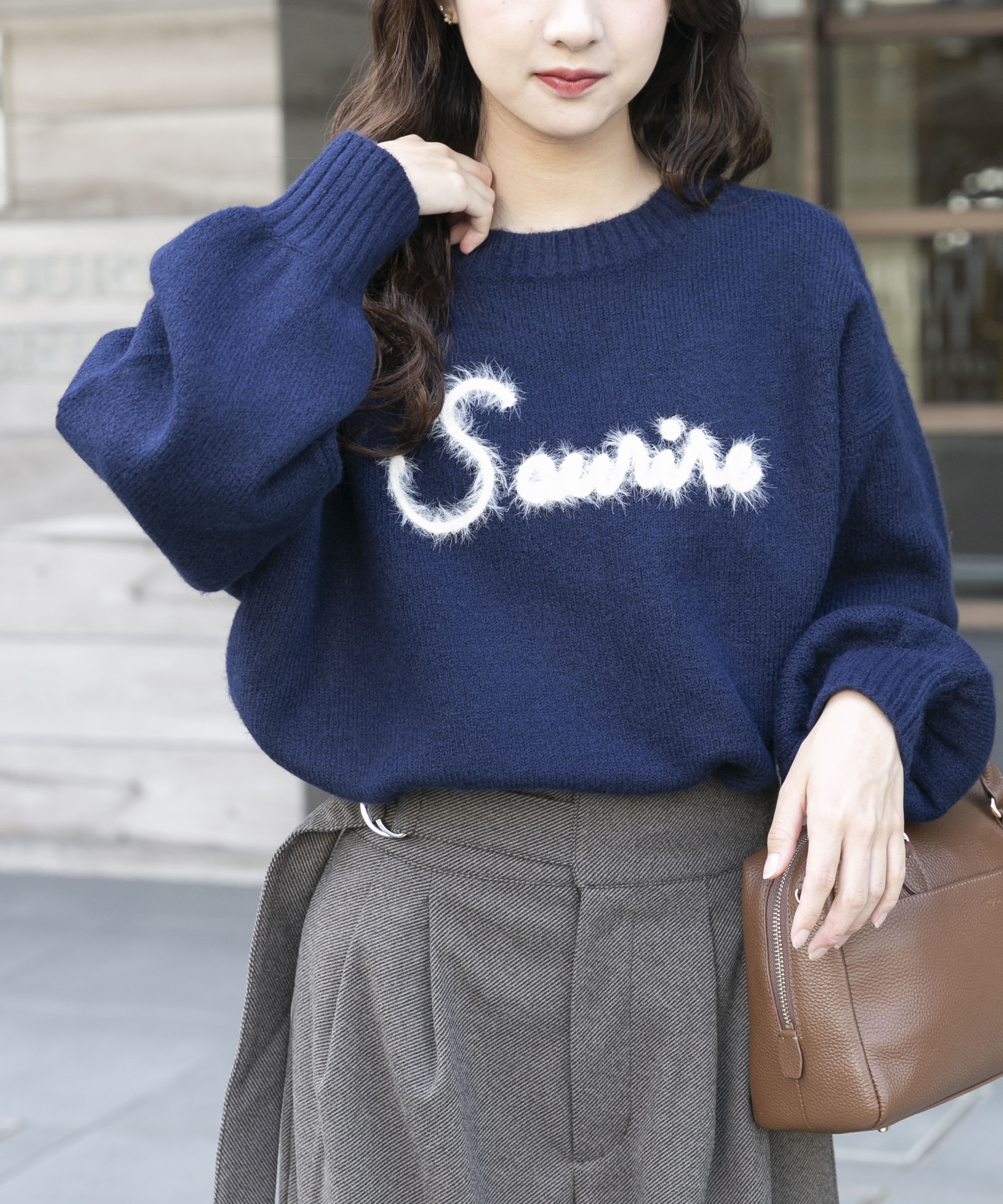 クルーネックロゴニットプルオーバー