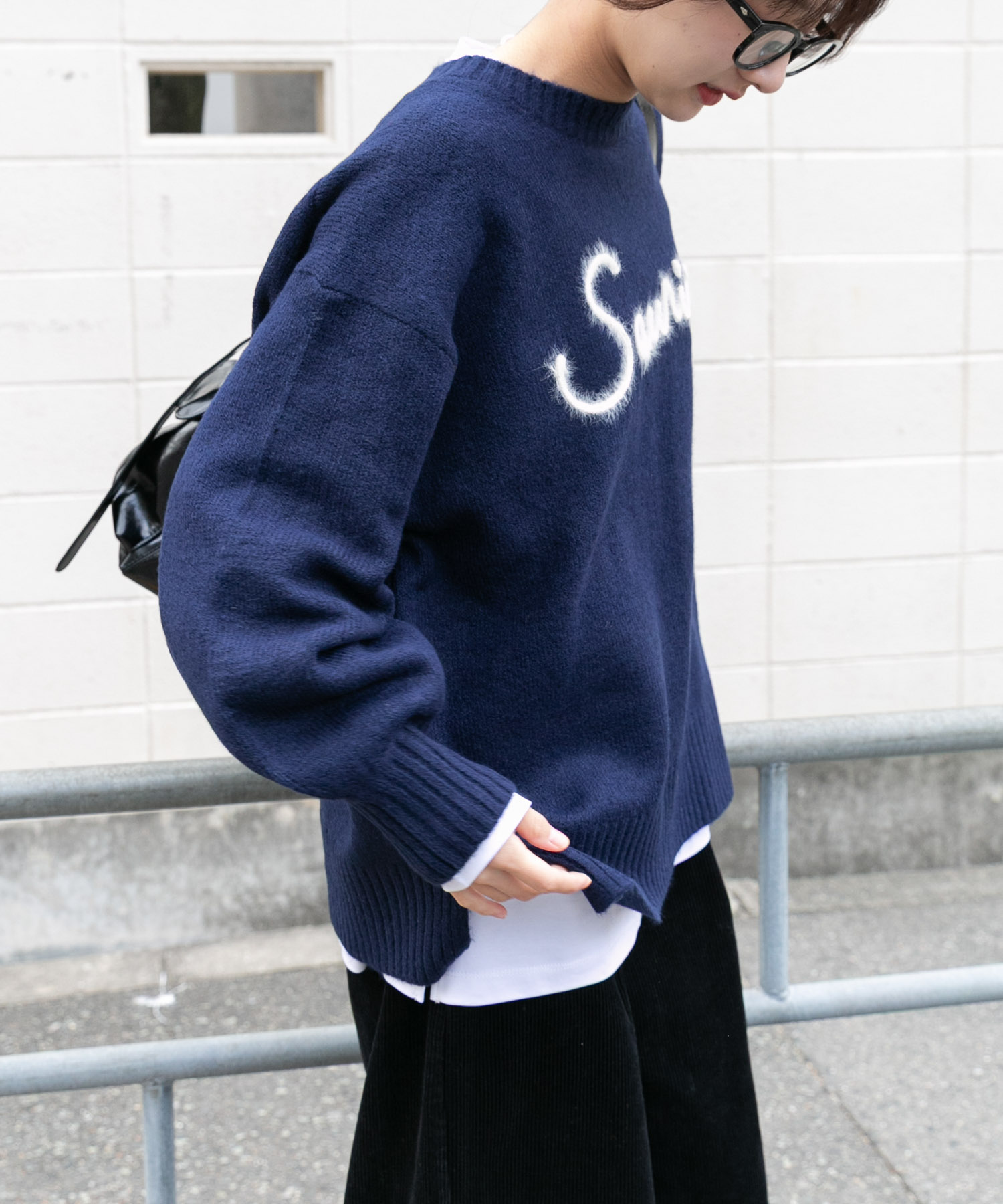 クルーネックロゴニットプルオーバー