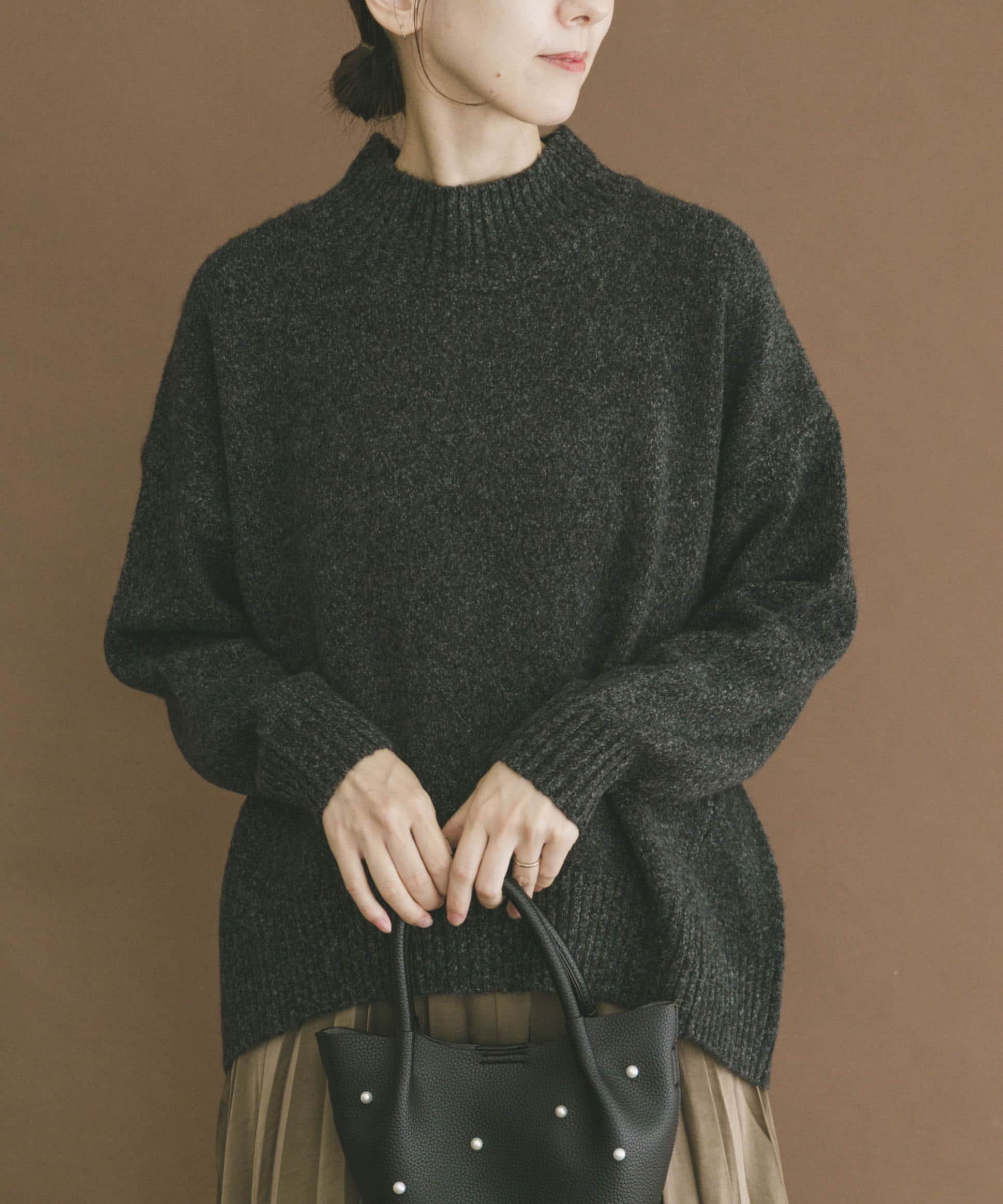 ハイネックメランジニット