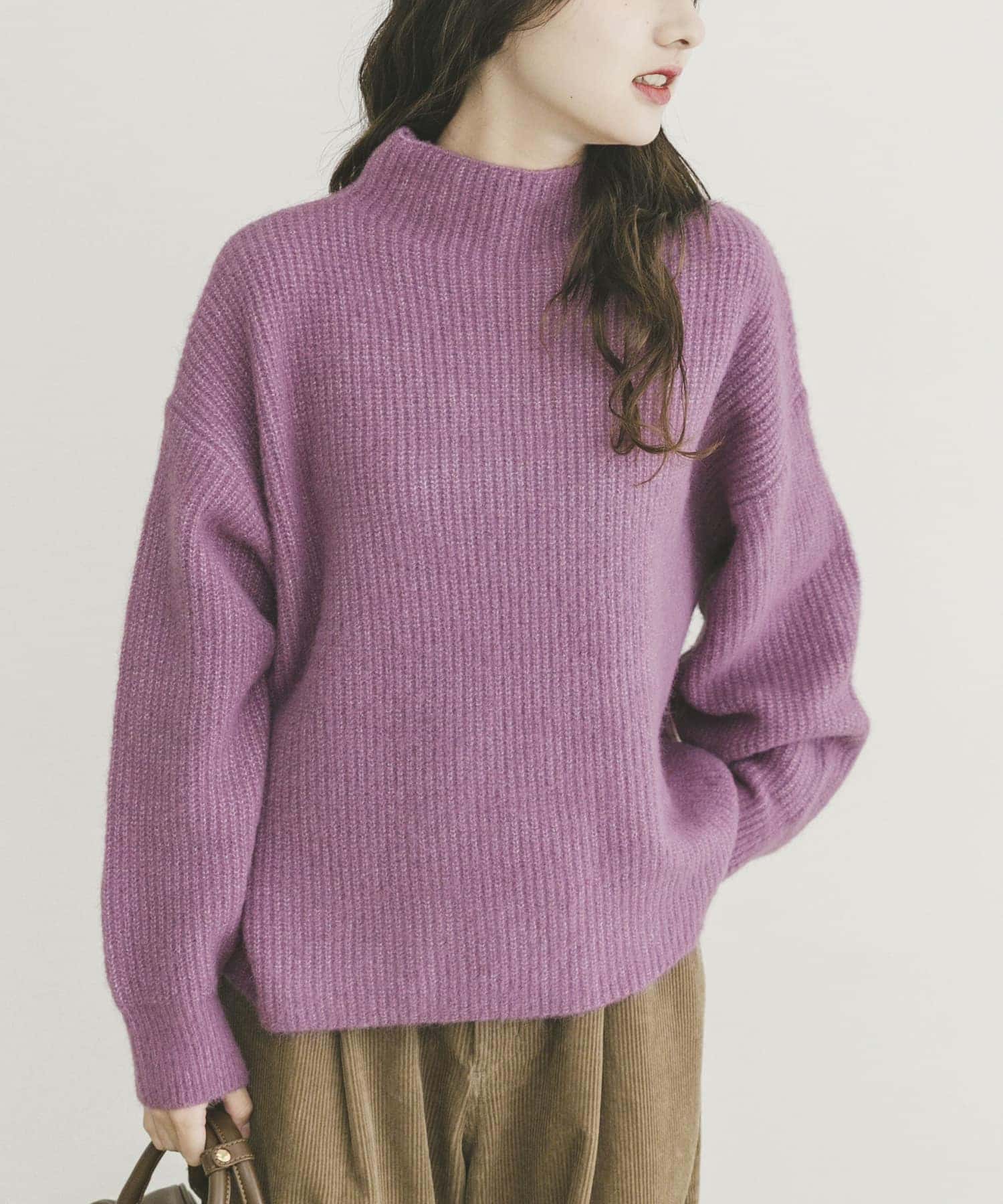 フワフワボトルネックニット