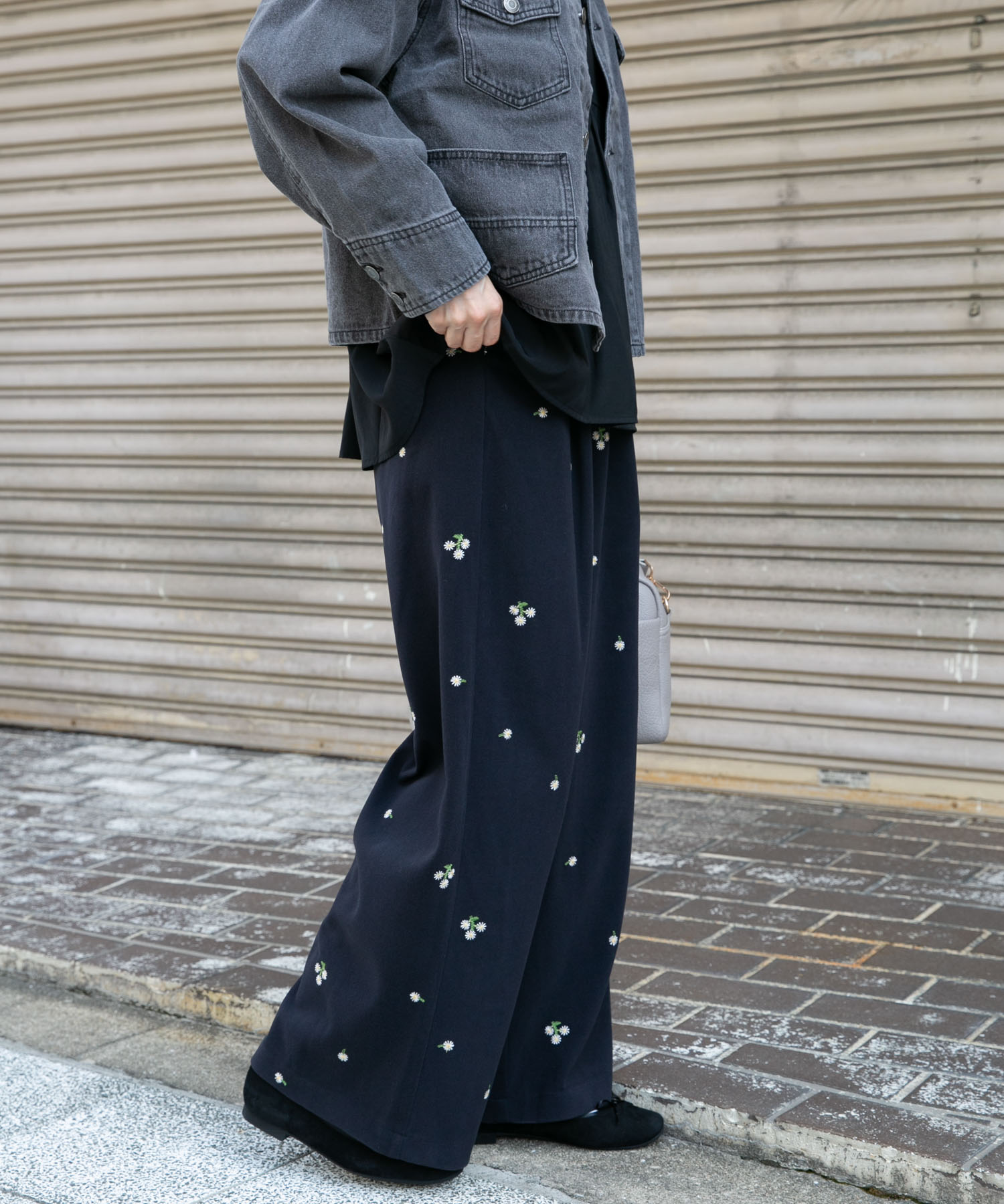 刺繍ベロアパンツ