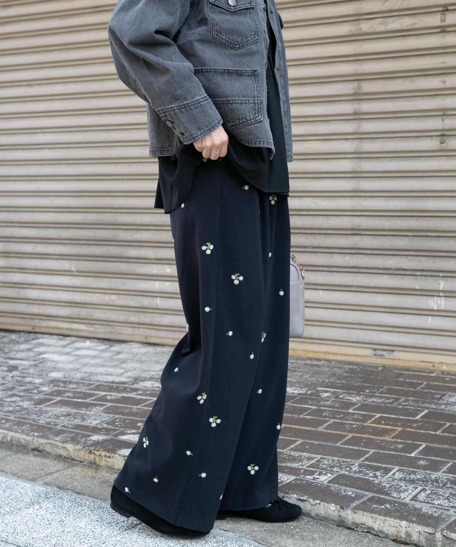 刺繍ベロアパンツ