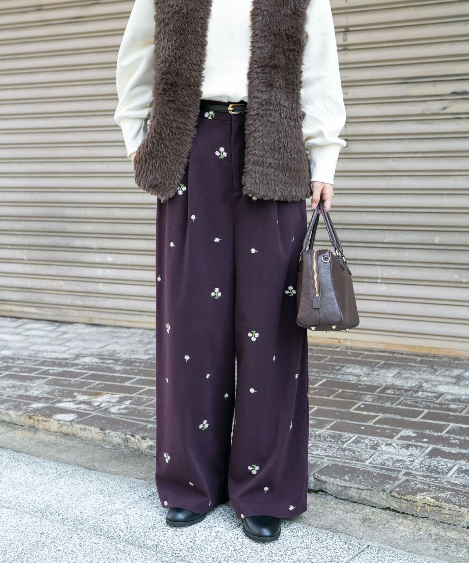 刺繍ベロアパンツ